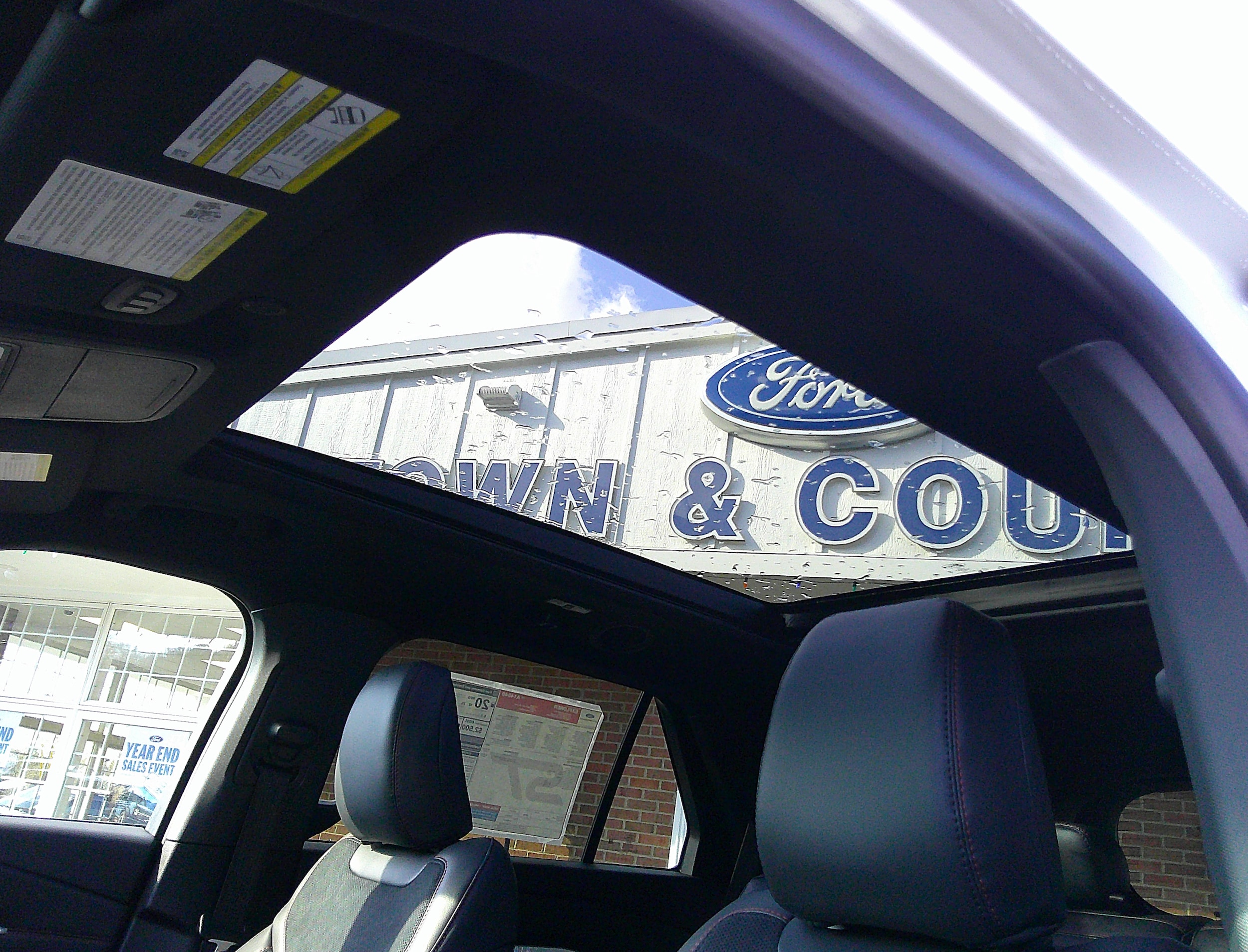 2026 Ford Explorer ST - 9