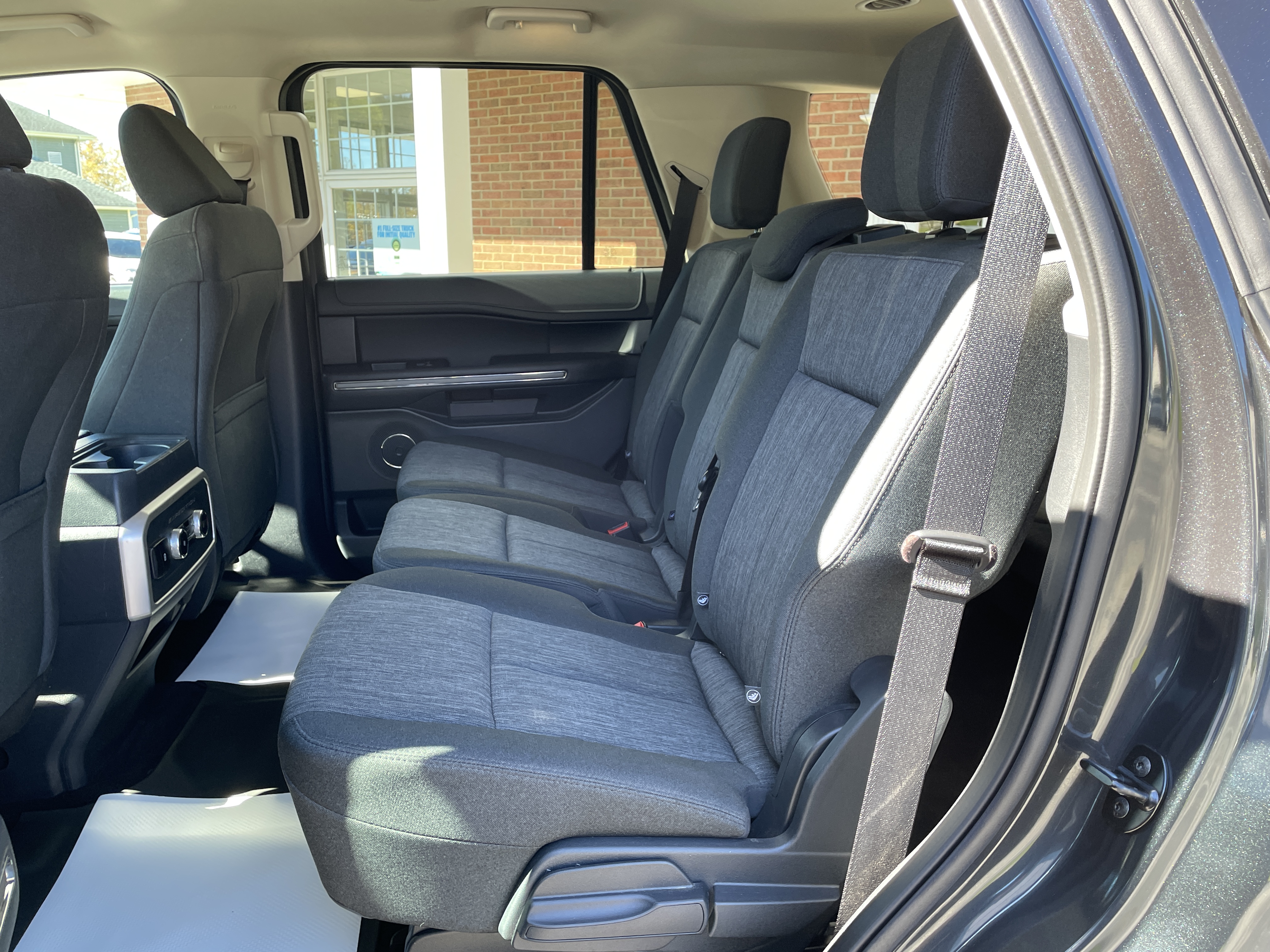 2023 Ford Expedition photo 10 of 28