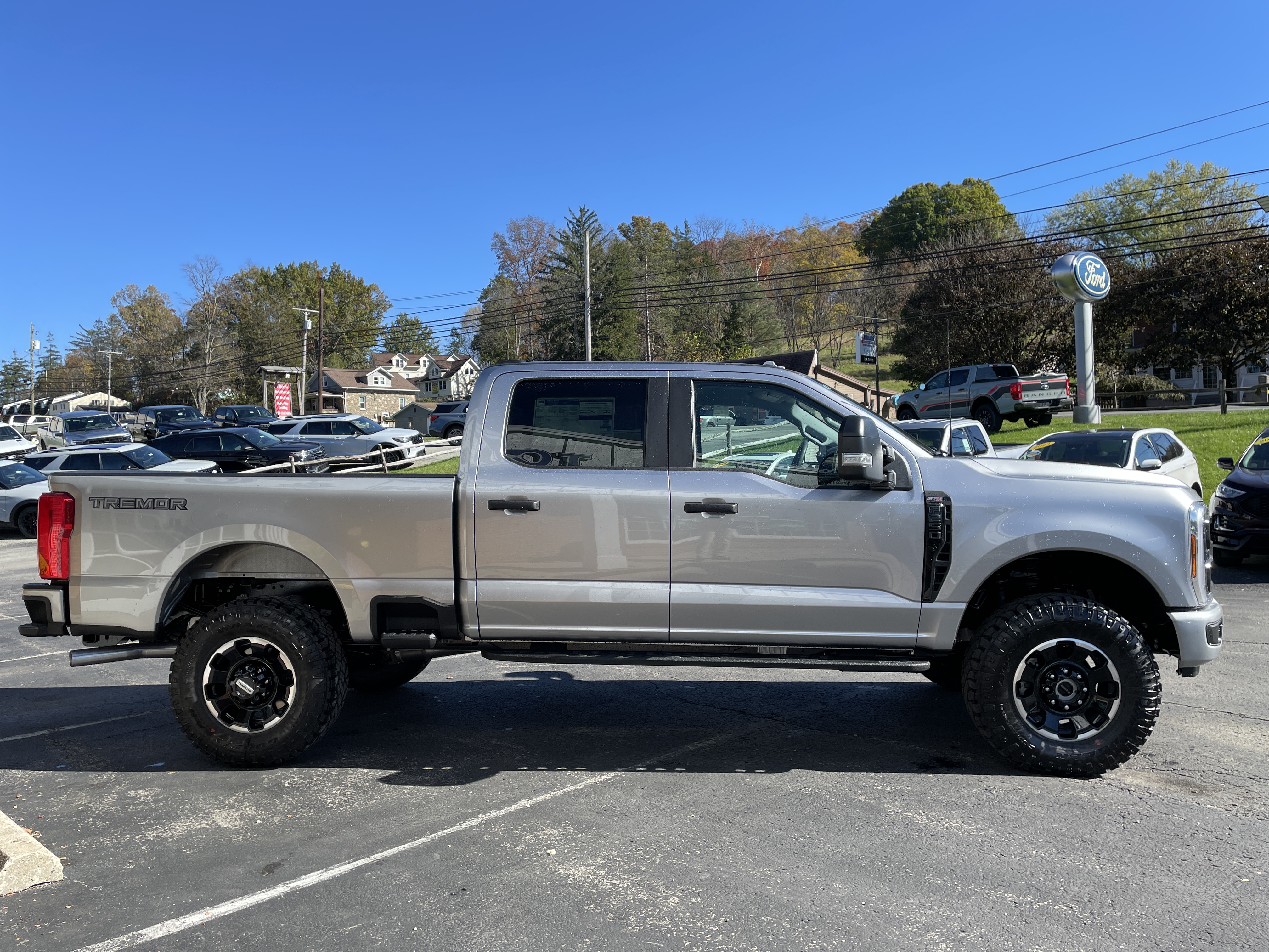 2027 Ford F-250 Pickup photo 4 of 33