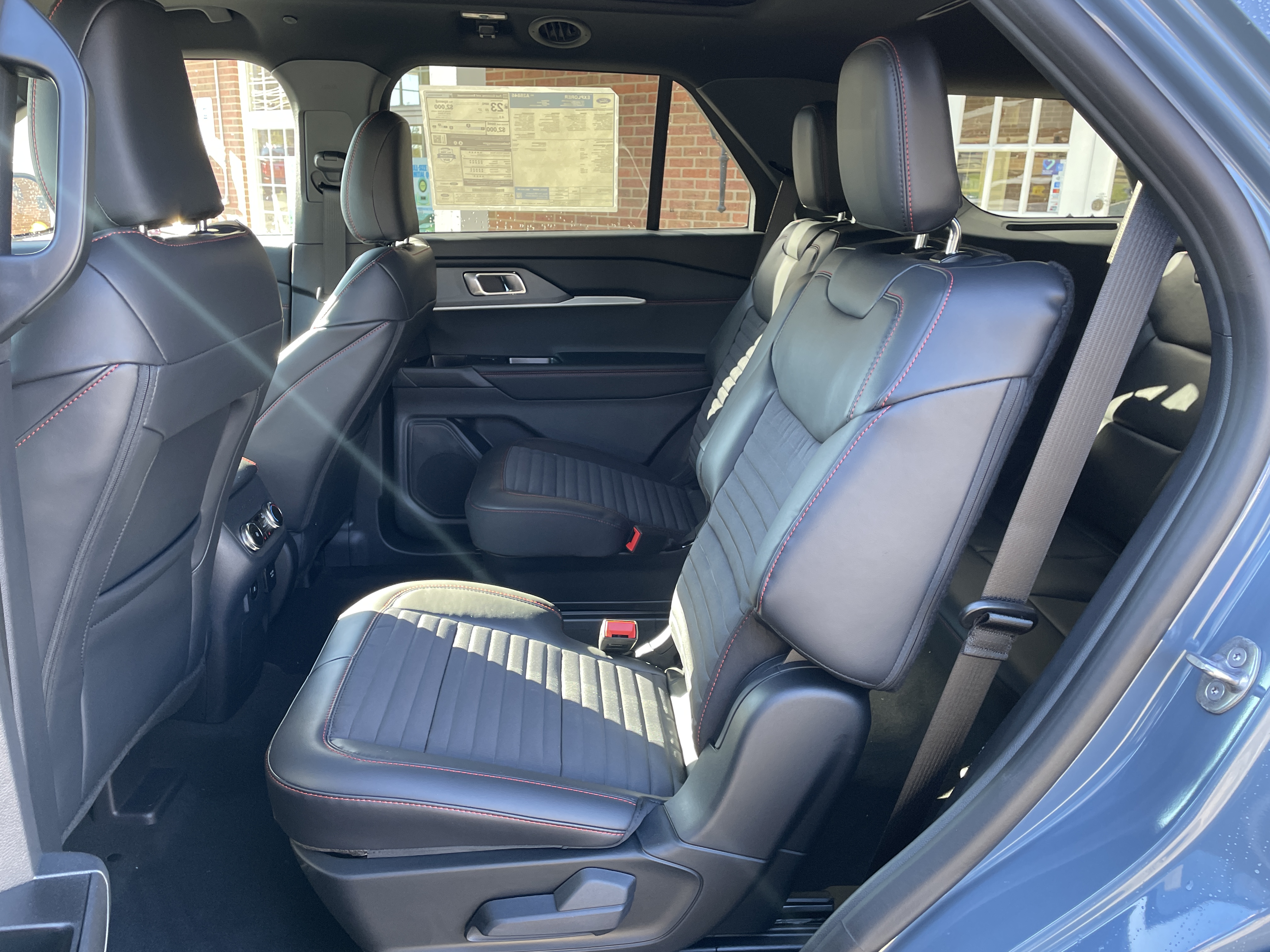 2027 Ford Explorer photo 11 of 35