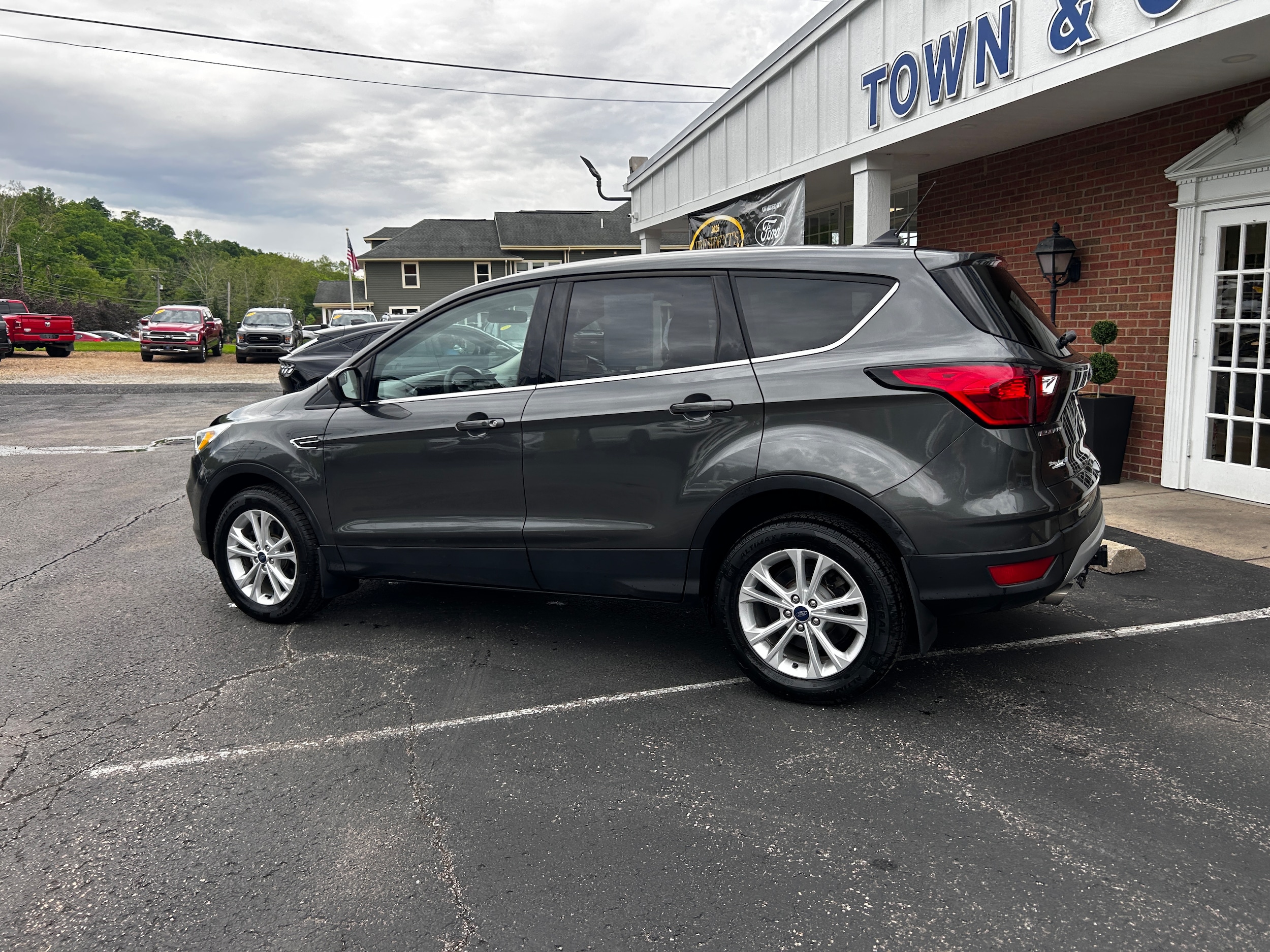 2019 Ford Escape SE Magnetic Metallic at Premiere Auto Sales