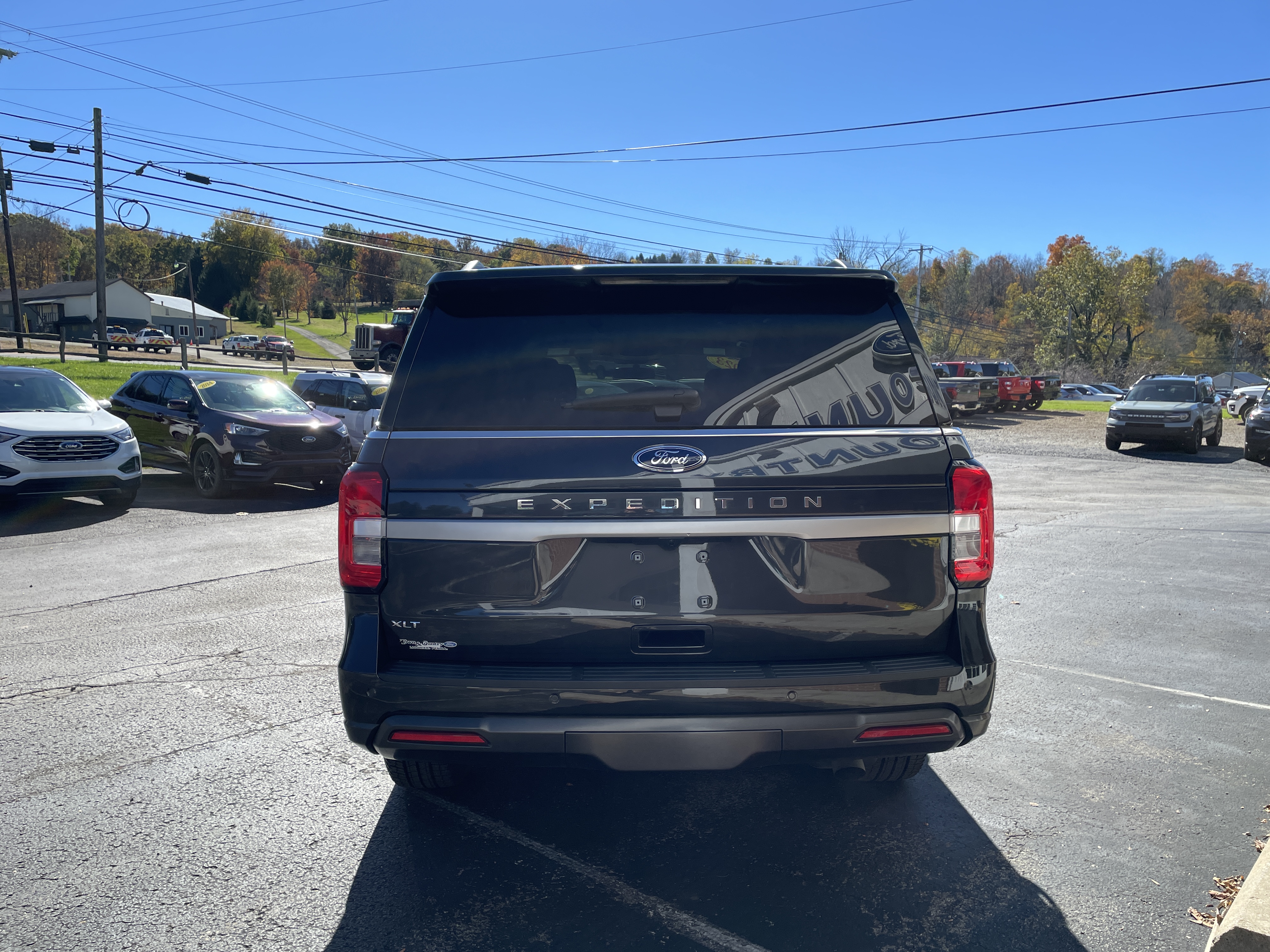 2023 Ford Expedition photo 6 of 28