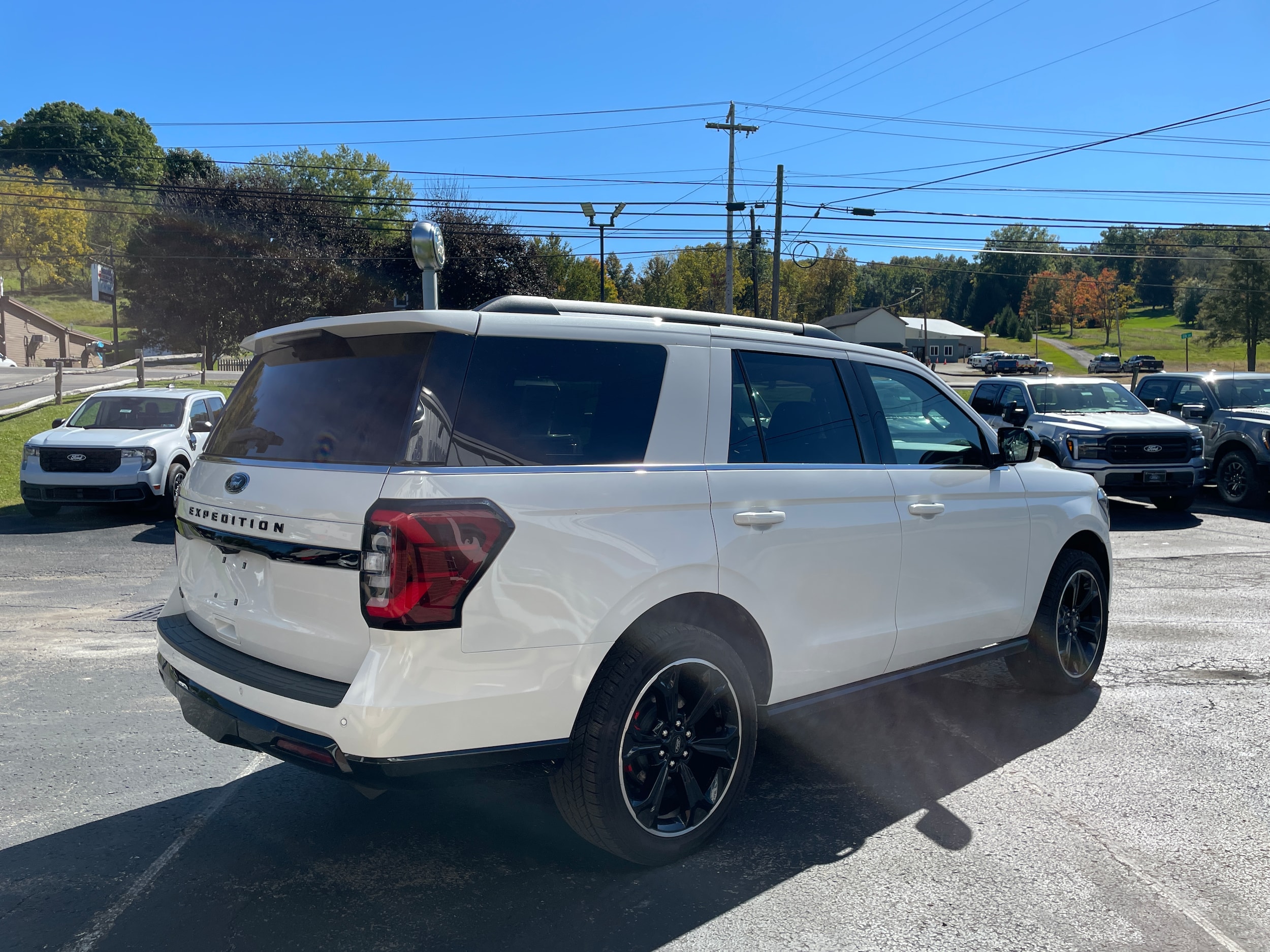 2024 Ford Expedition photo 5 of 33