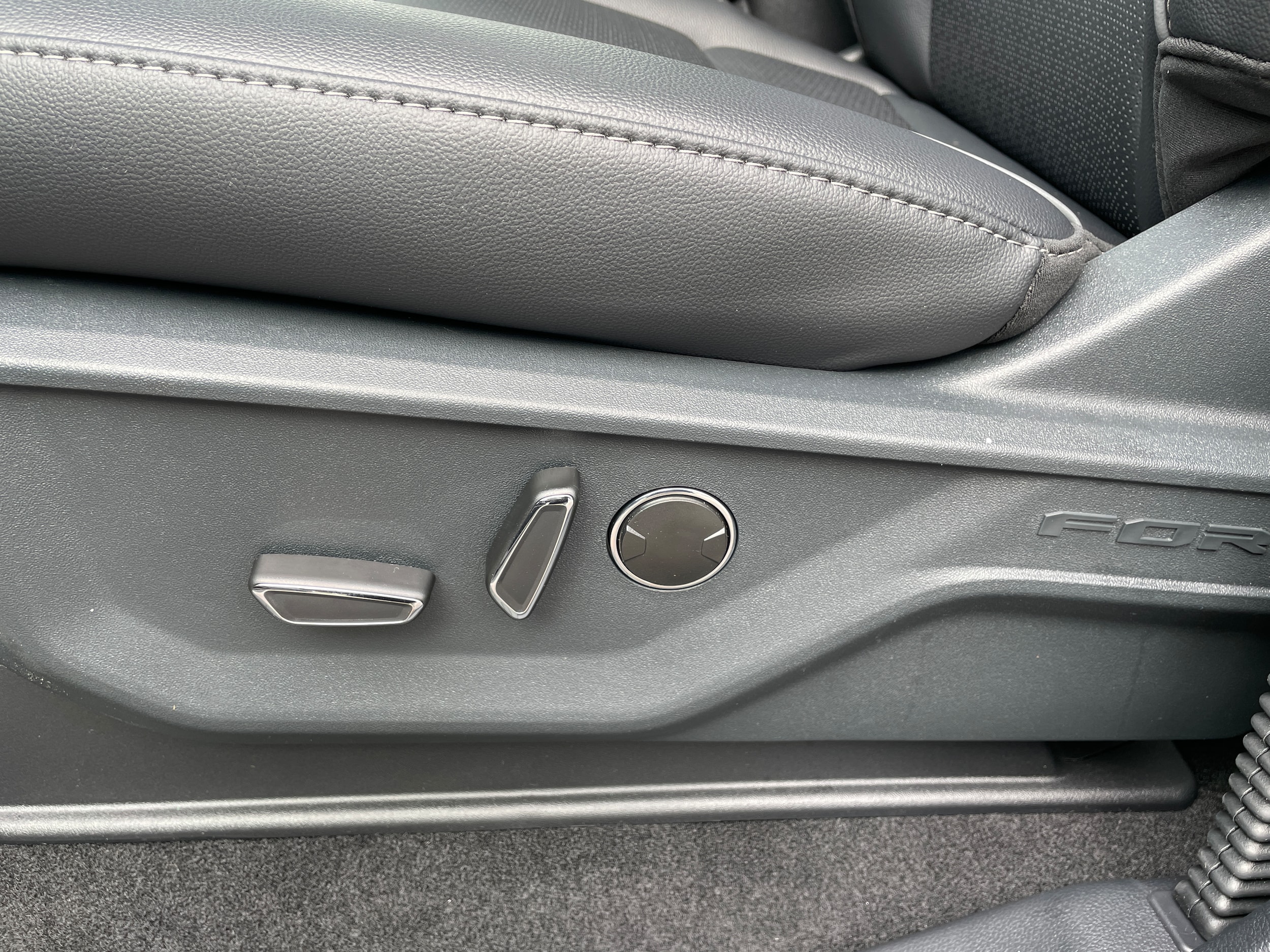 2026 Ford F-150 Lariat Iconic Silver Metallic at Washington Ford