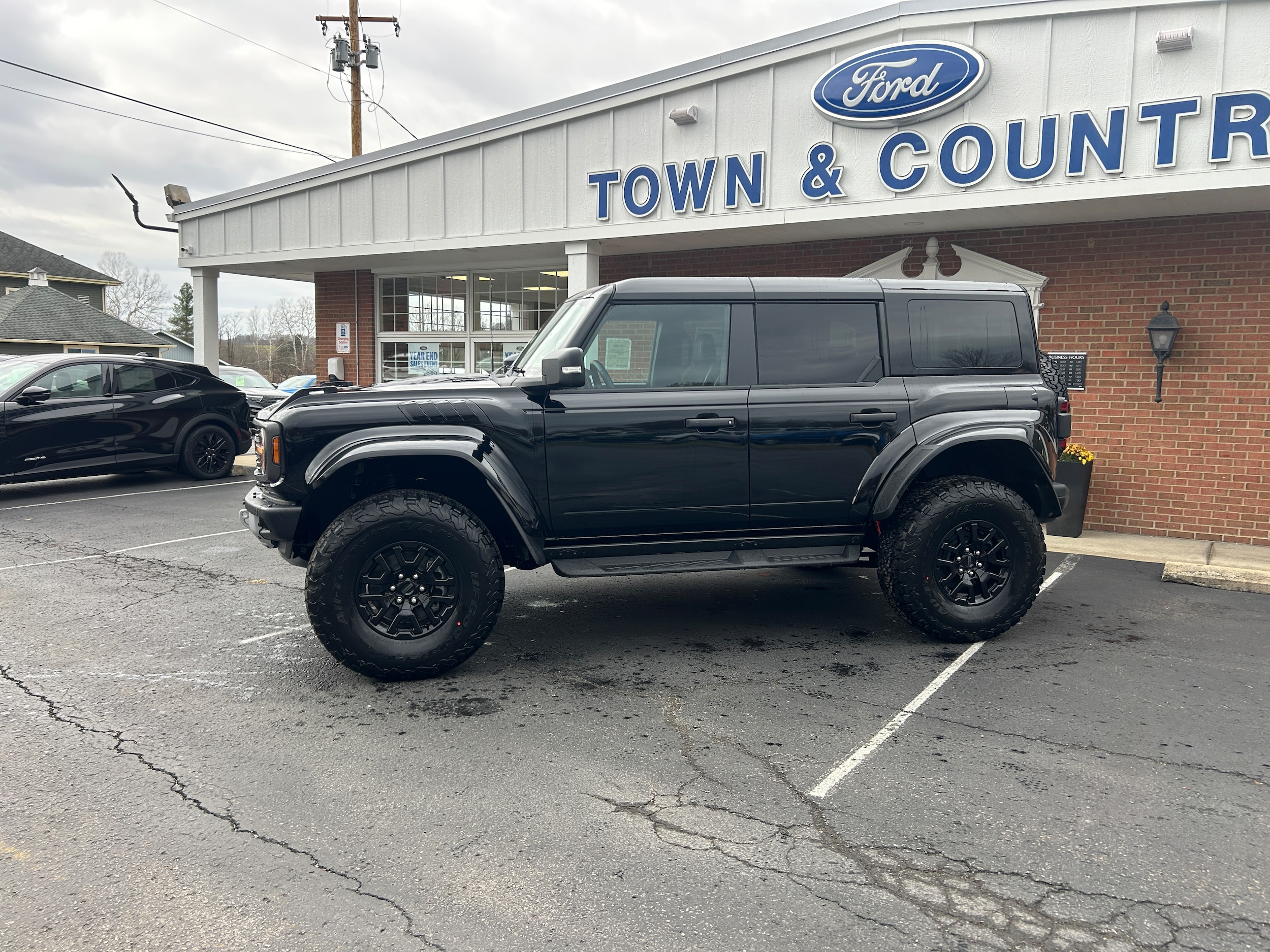 2025 Ford Bronco Raptor - 11