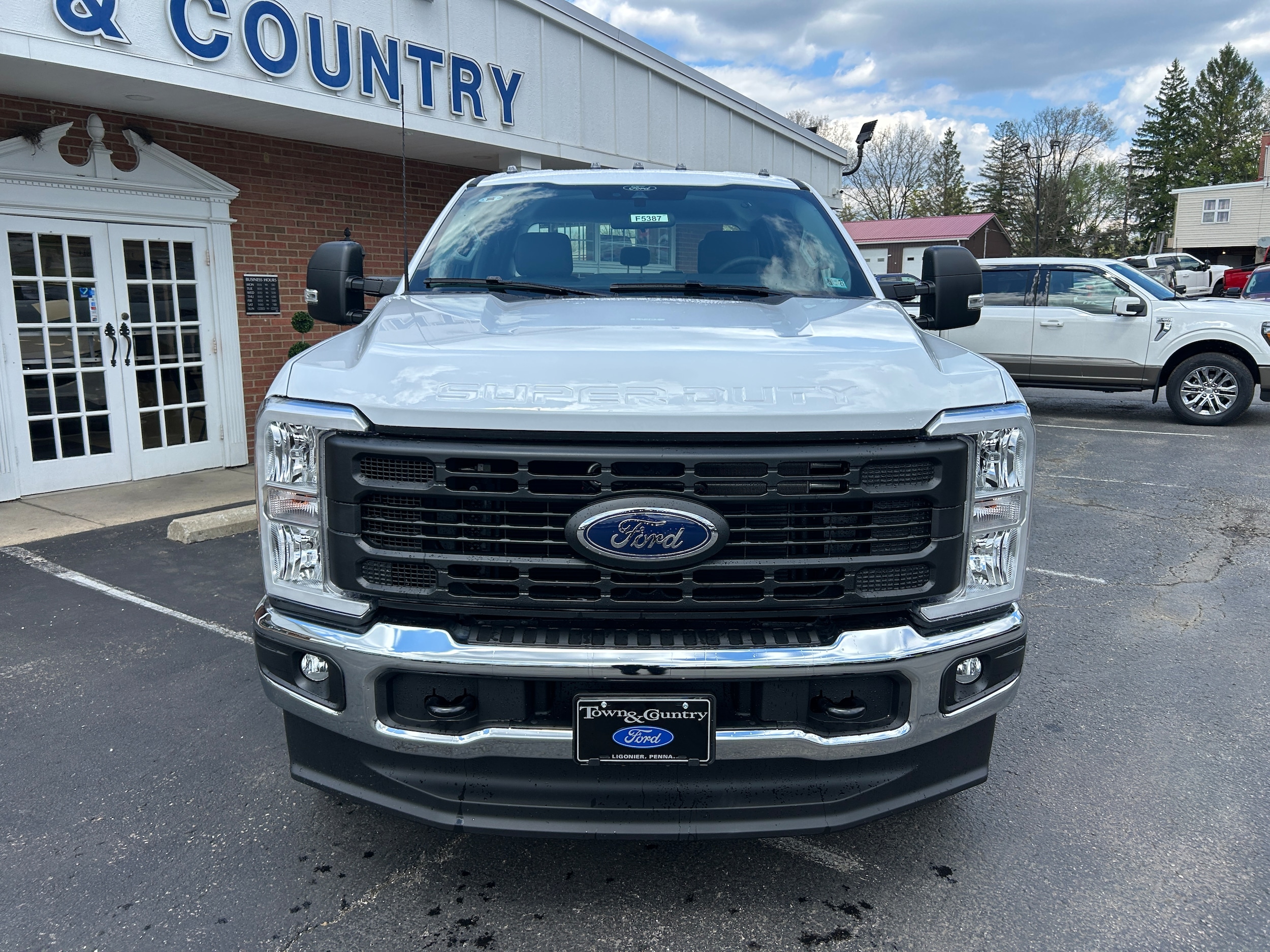 2026 Ford Super Duty F-350&reg; XL Oxford White at Town & Country Ford