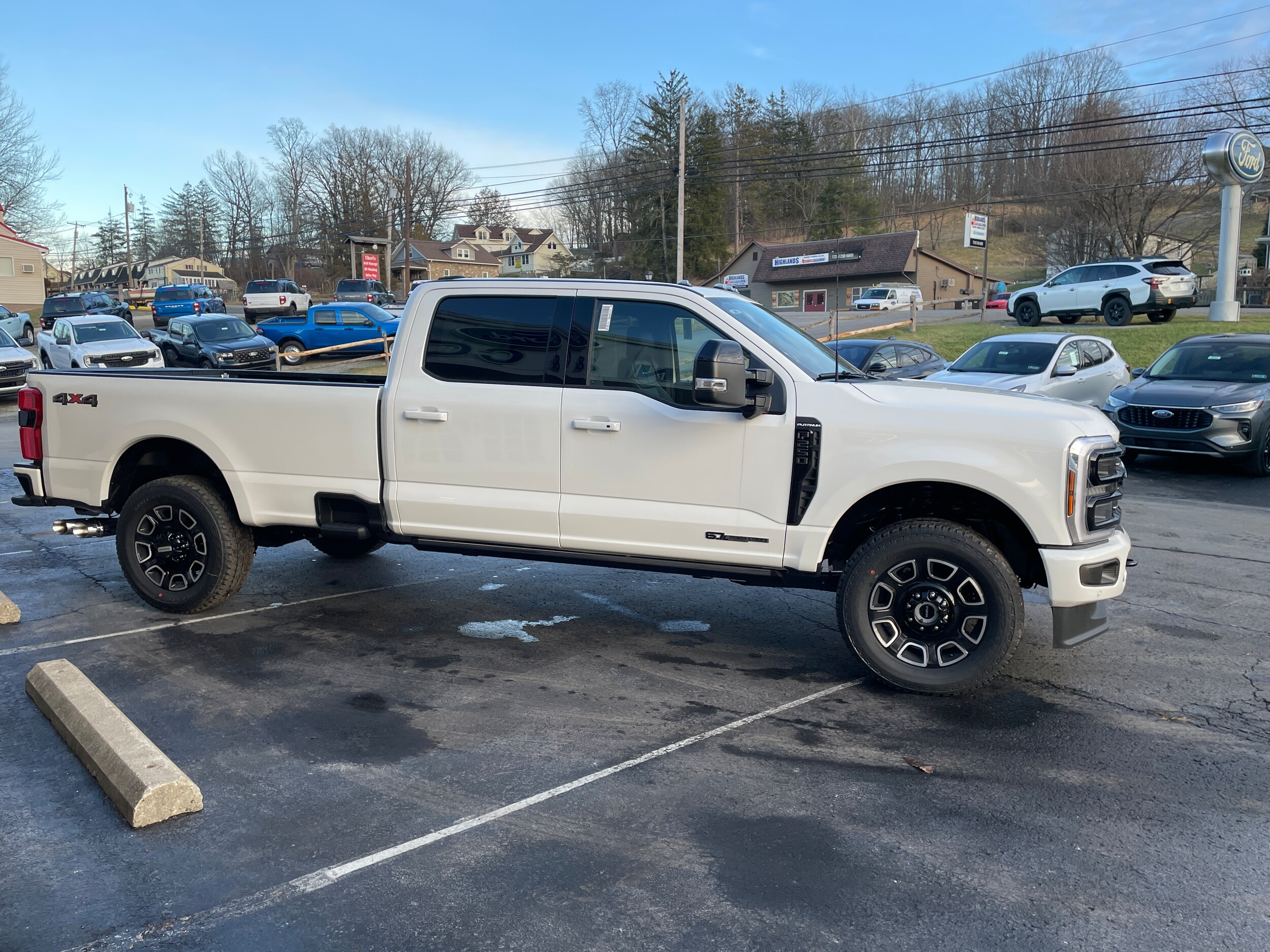 2026 Ford F-250 Pickup F-250&reg; Platinum&reg; - 4