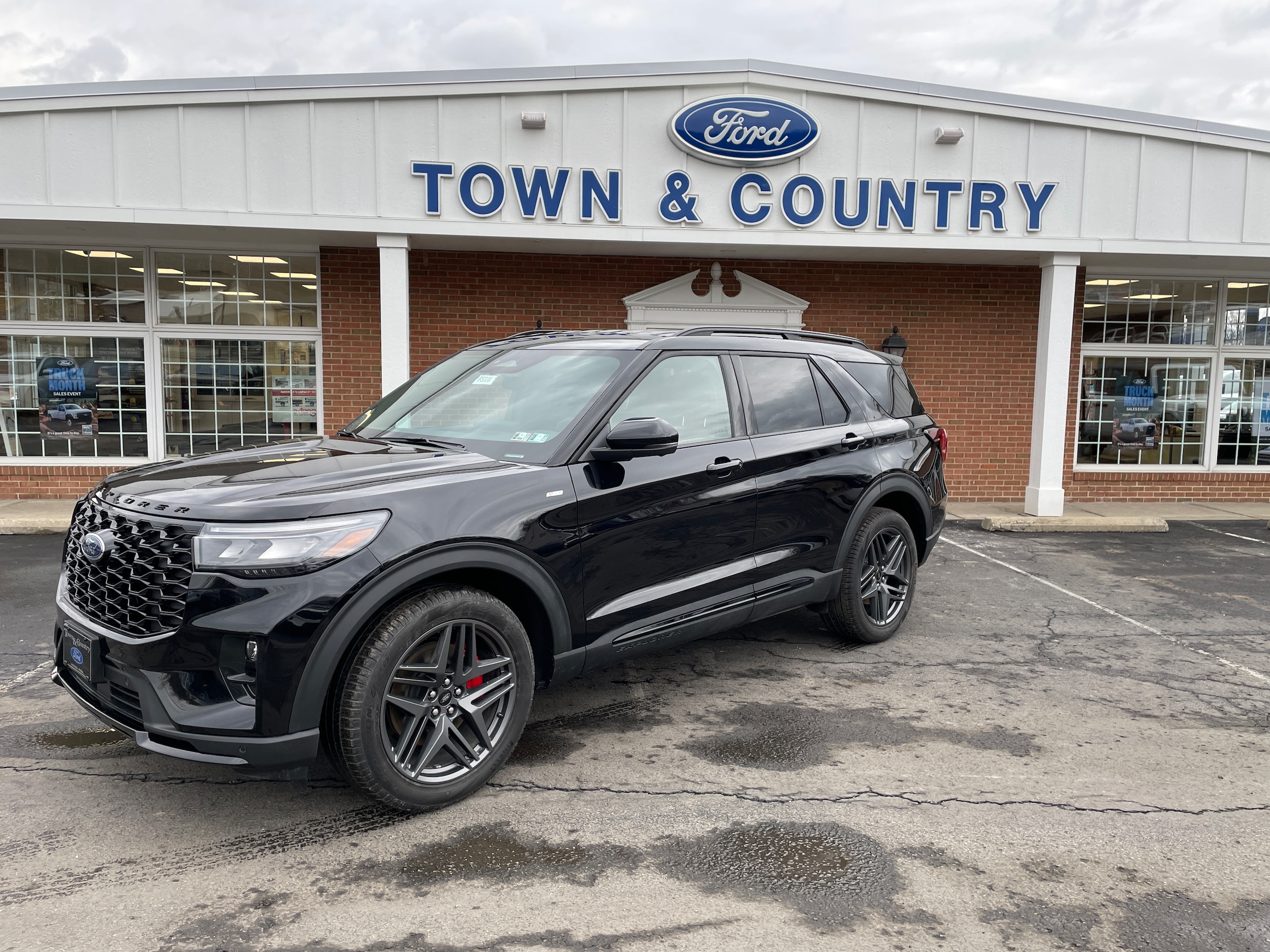 2026 Ford Explorer ST-Line - 0
