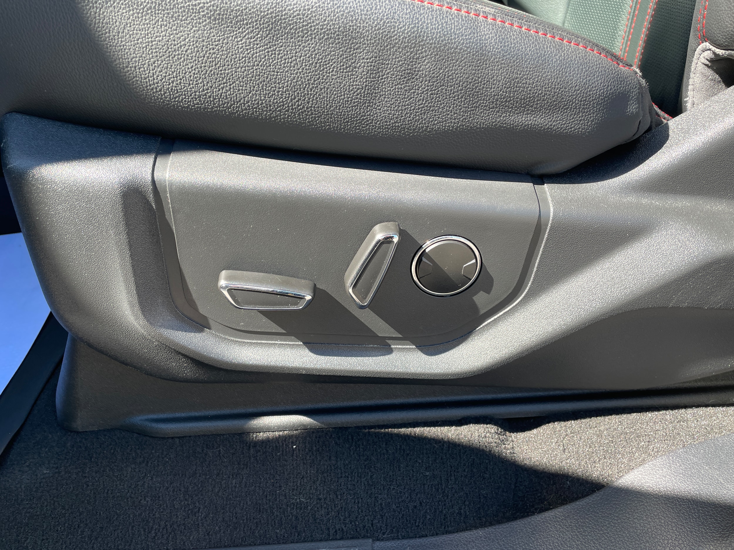 2024 Ford Expedition photo 18 of 33