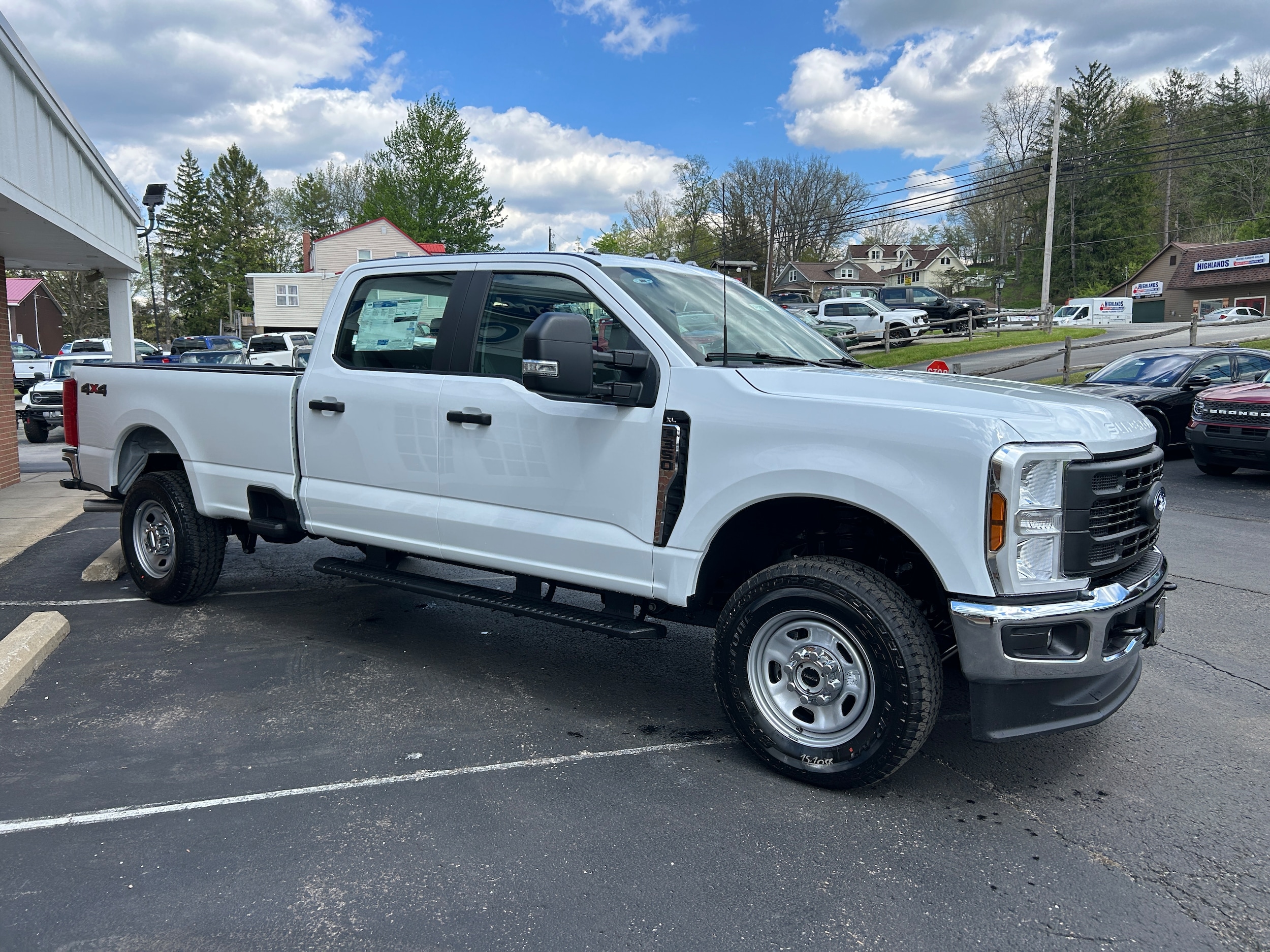 2026 Ford Super Duty F-350&reg; XL Oxford White at Town & Country Ford