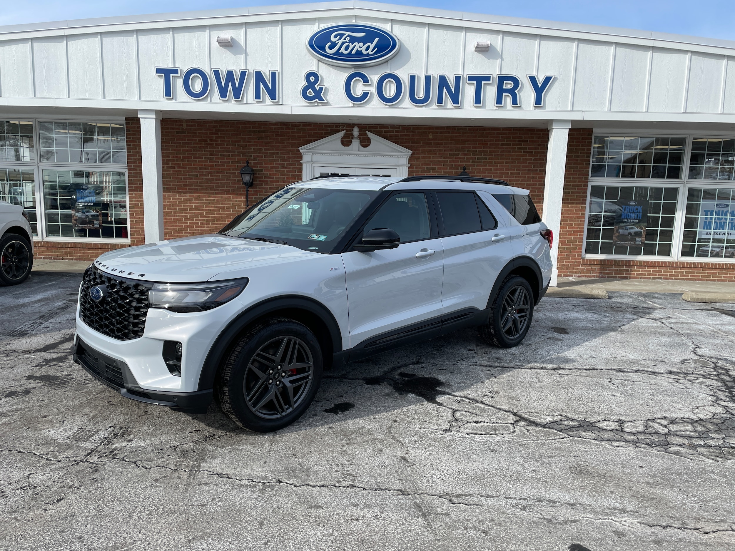 2026 Ford Explorer ST-Line - 0