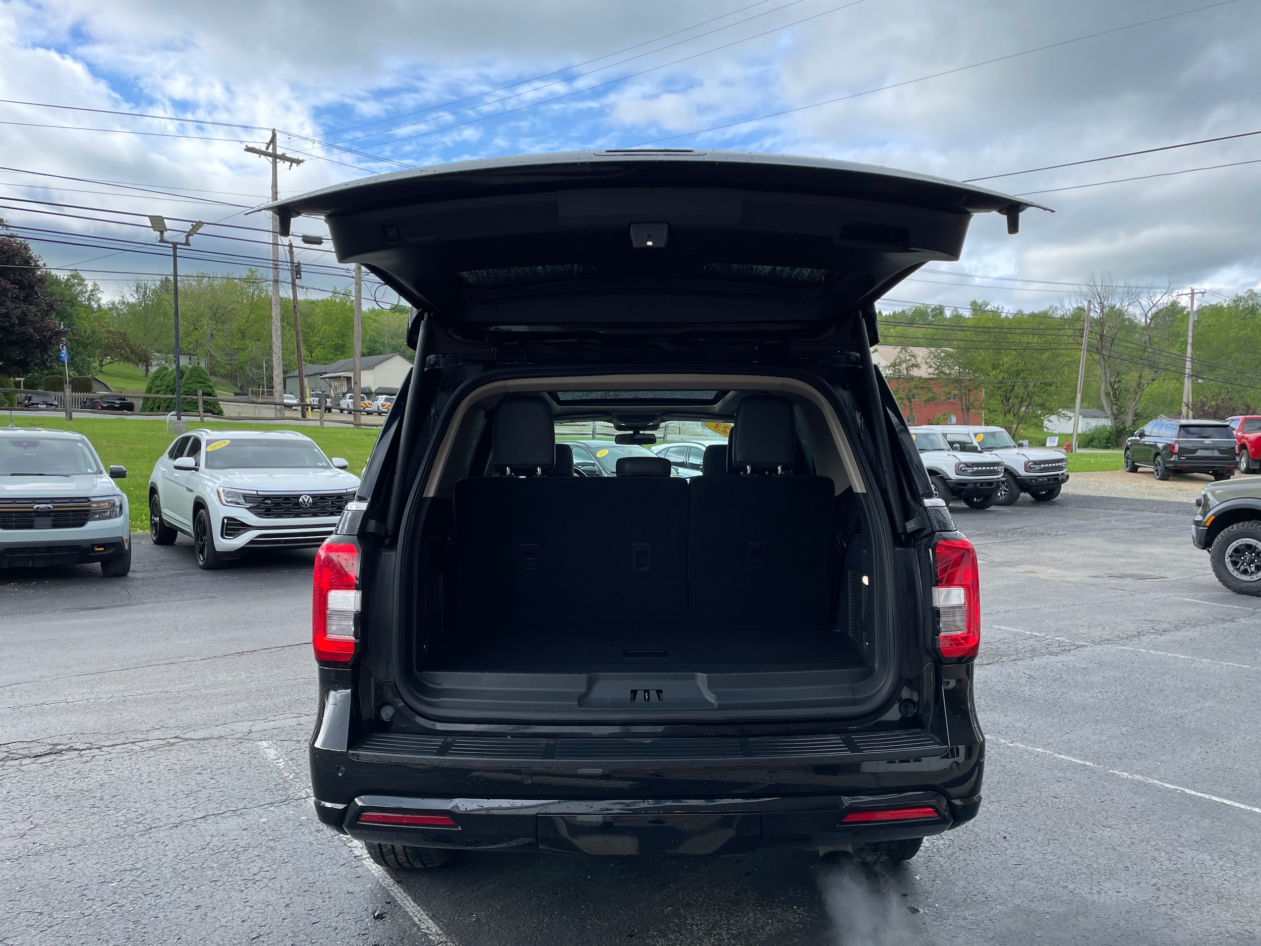 2023 Ford Expedition XLT Agate Black Metallic at Auto Express Rt. 8