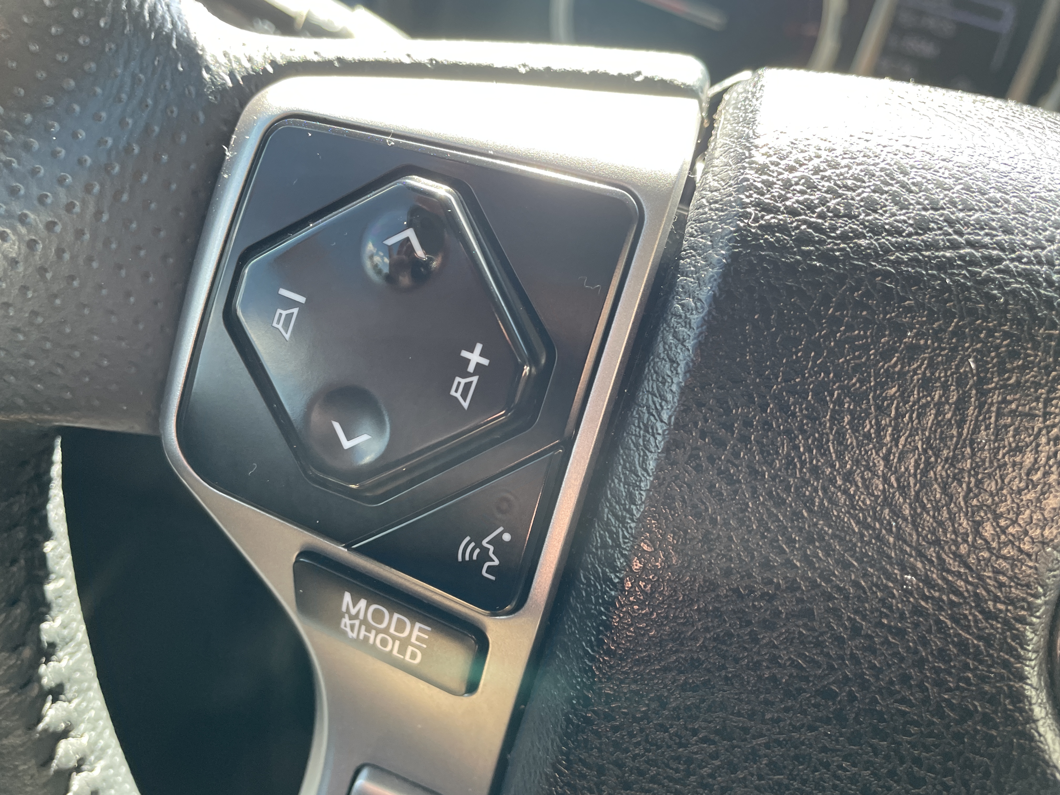 2023 Toyota 4Runner photo 17 of 25