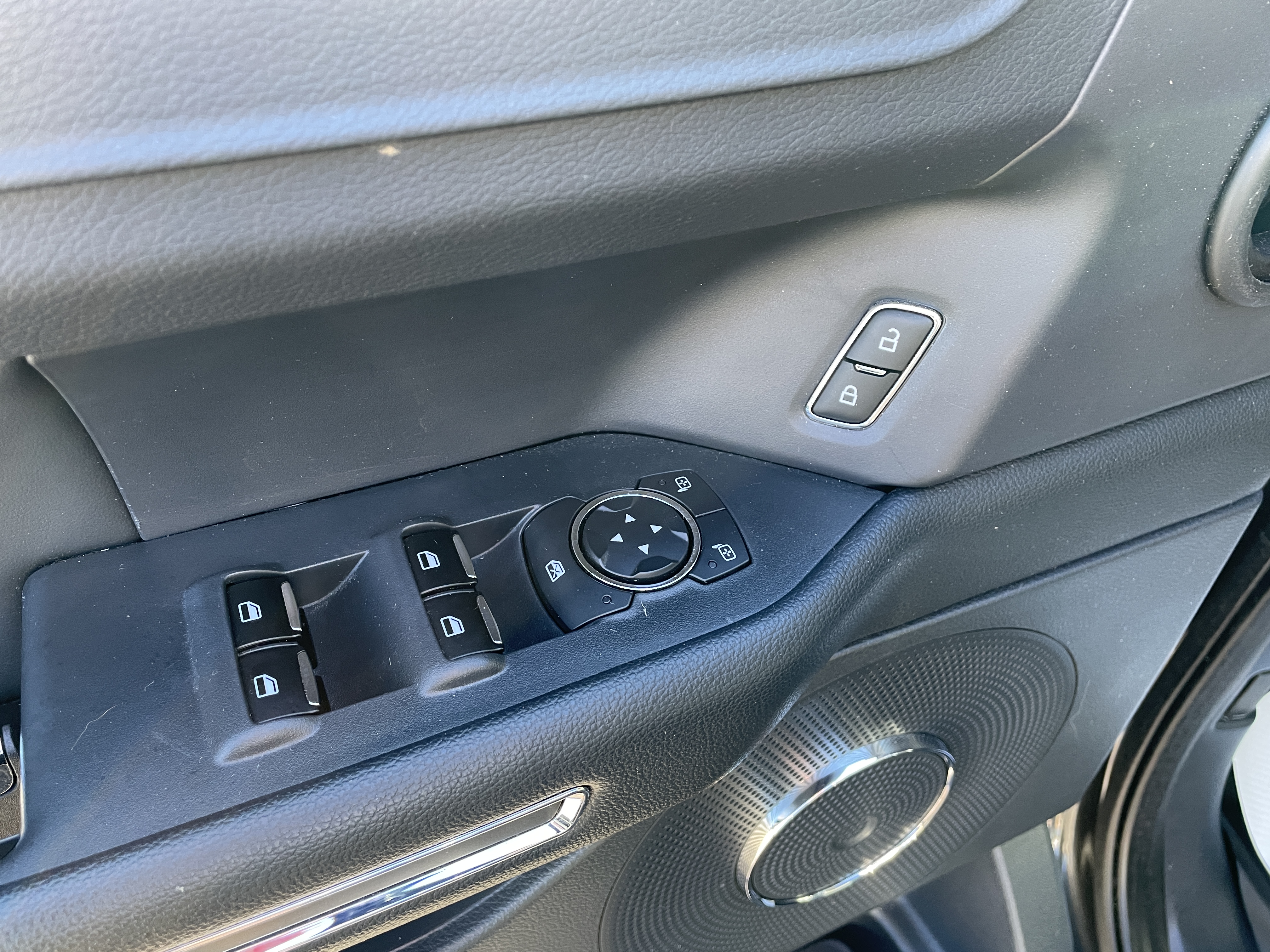 2023 Ford Expedition photo 15 of 28