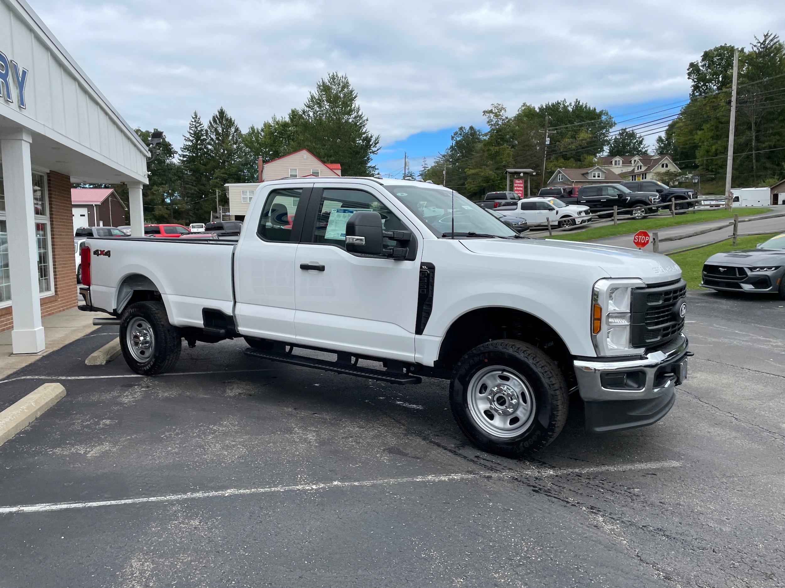 2027 Ford F-350 Pickup F-350&reg; XL Oxford White at Town & Country Ford