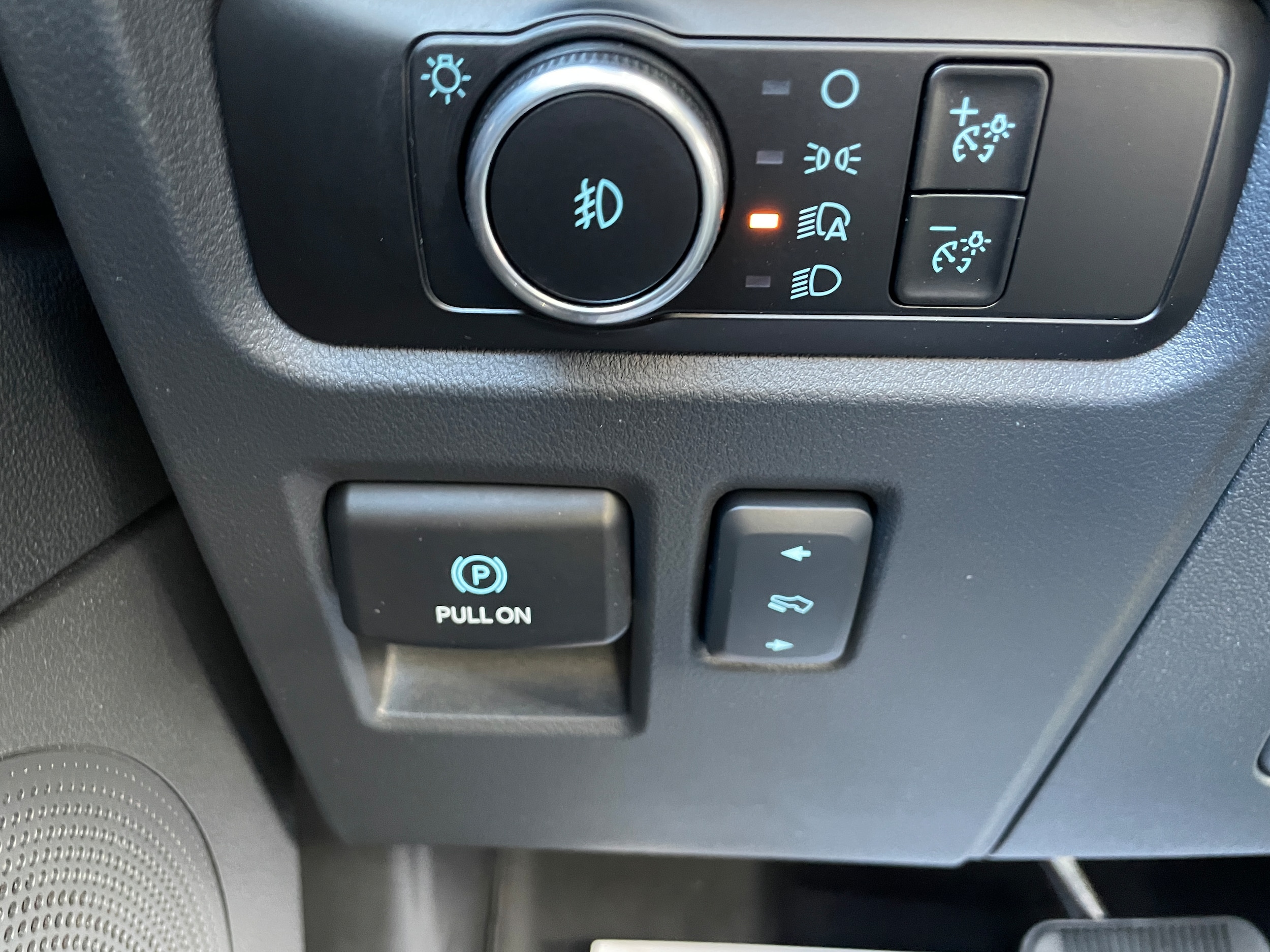 2024 Ford Expedition photo 23 of 33