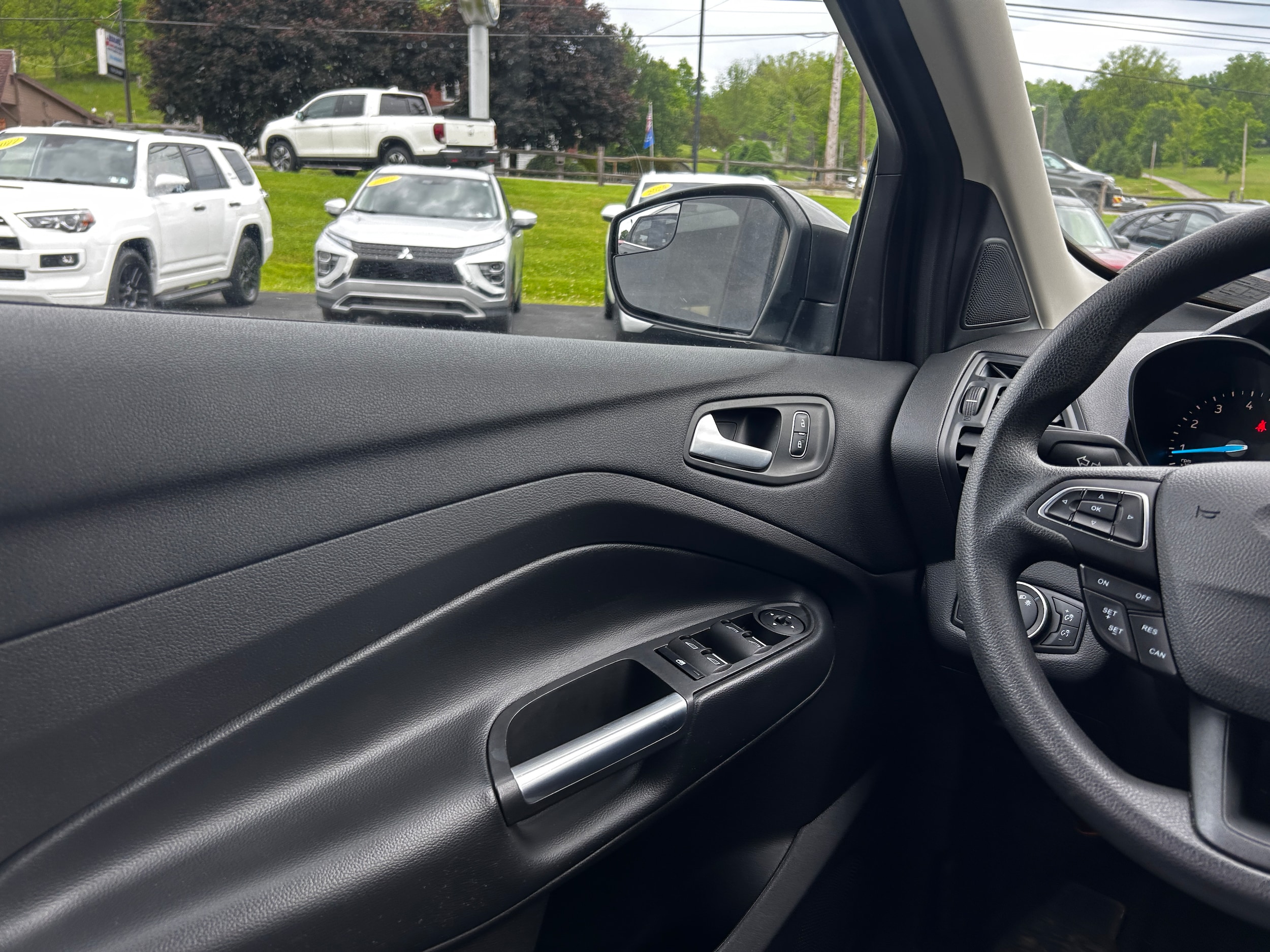 2019 Ford Escape SE Magnetic Metallic at Premiere Auto Sales