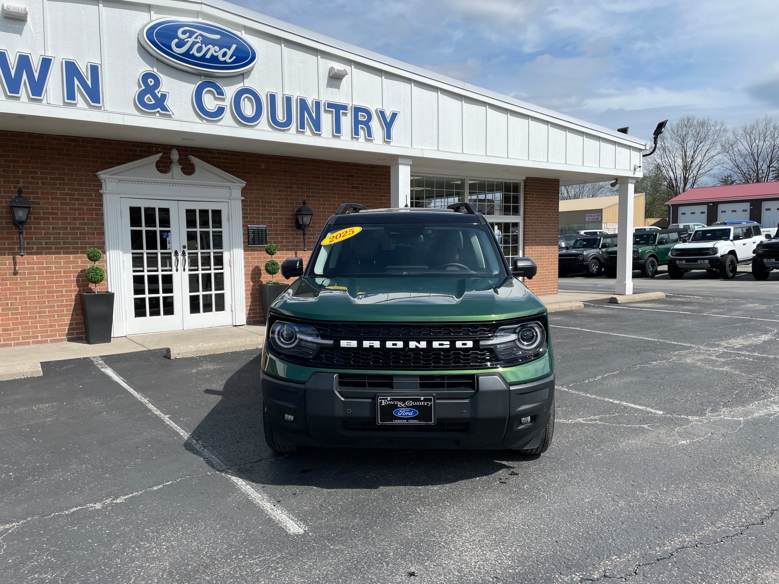 2025 Ford Bronco Sport Outer Banks 4X4 - 1