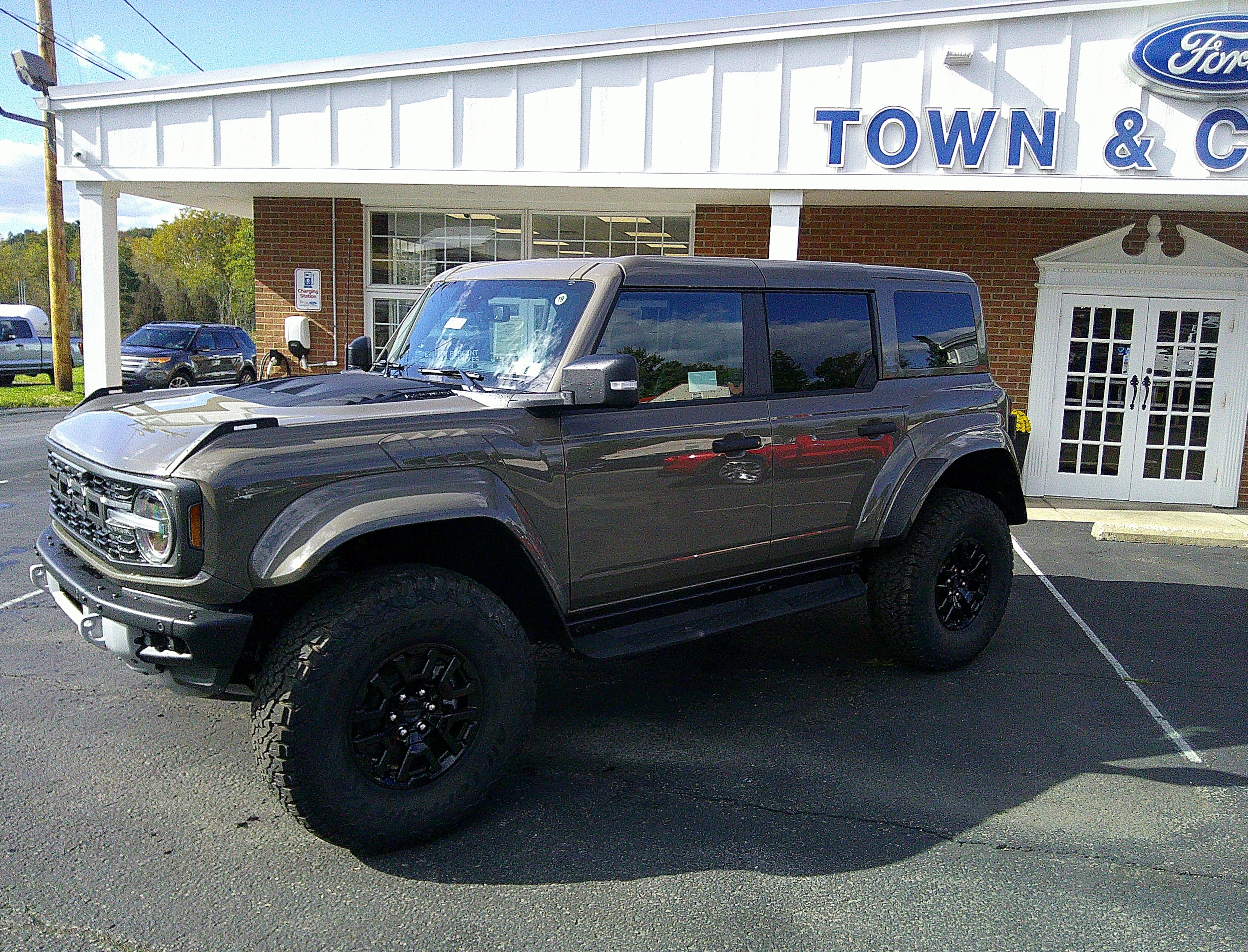 2025 Ford Bronco 4-Door Raptor's photo