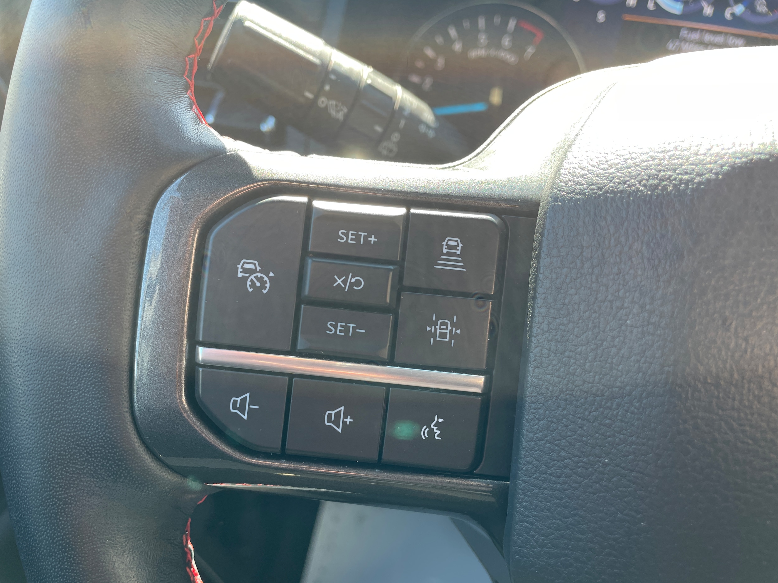 2024 Ford Expedition photo 24 of 33