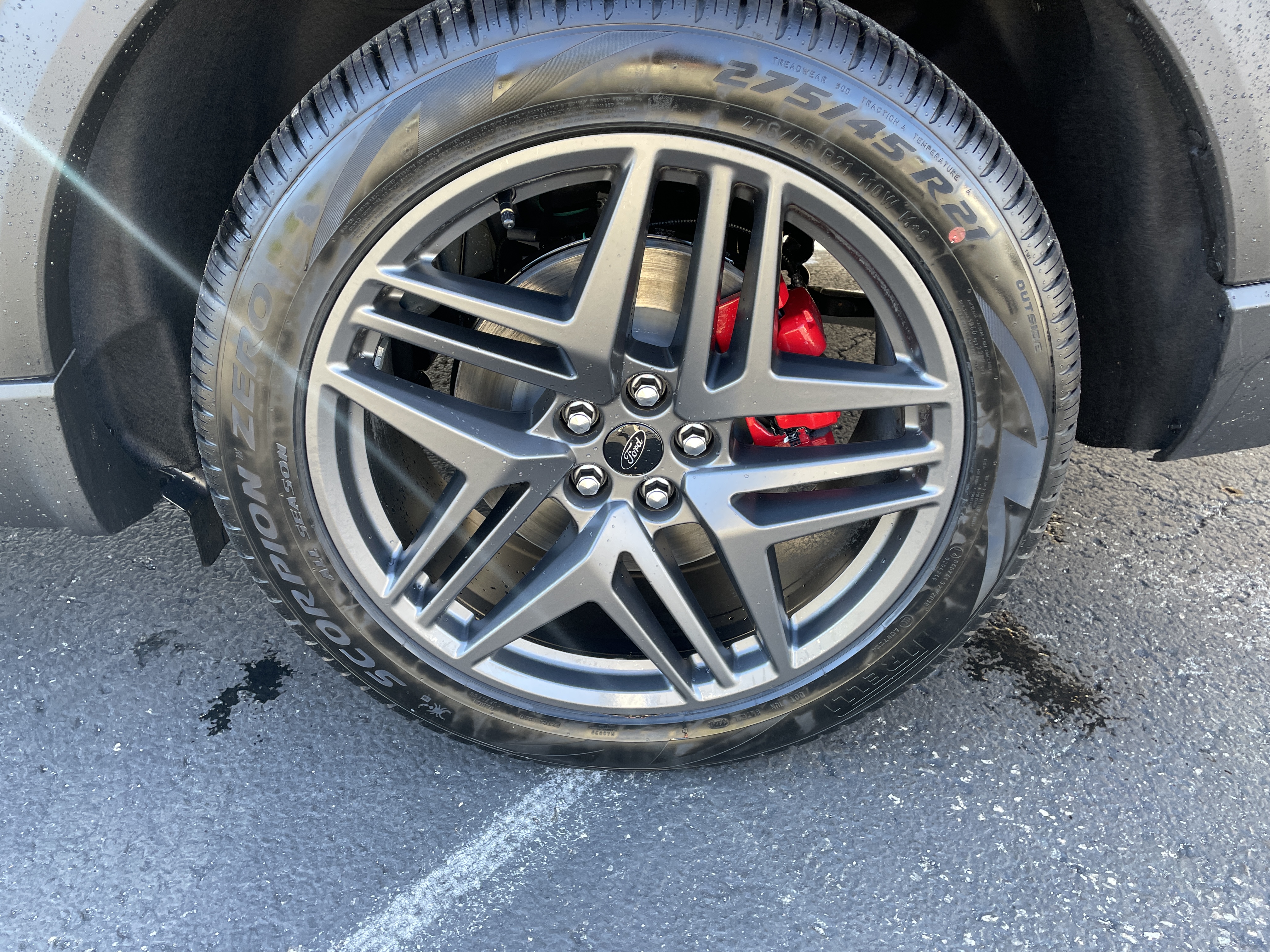 2027 Ford Explorer photo 10 of 35