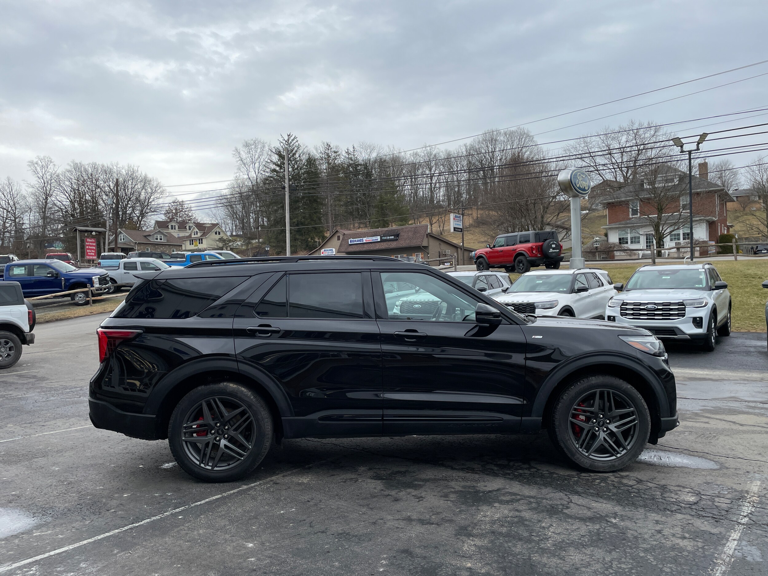2026 Ford Explorer ST-Line - 3