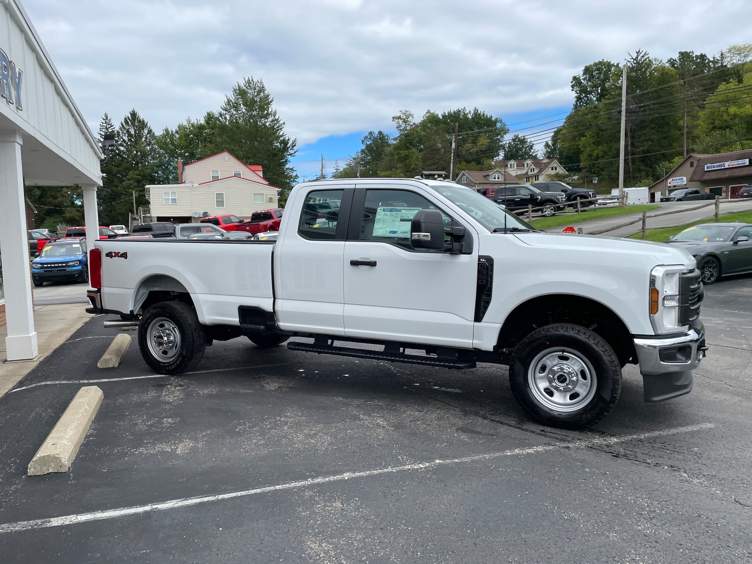 2027 Ford F-350 Pickup F-350&reg; XL Oxford White at Town & Country Ford