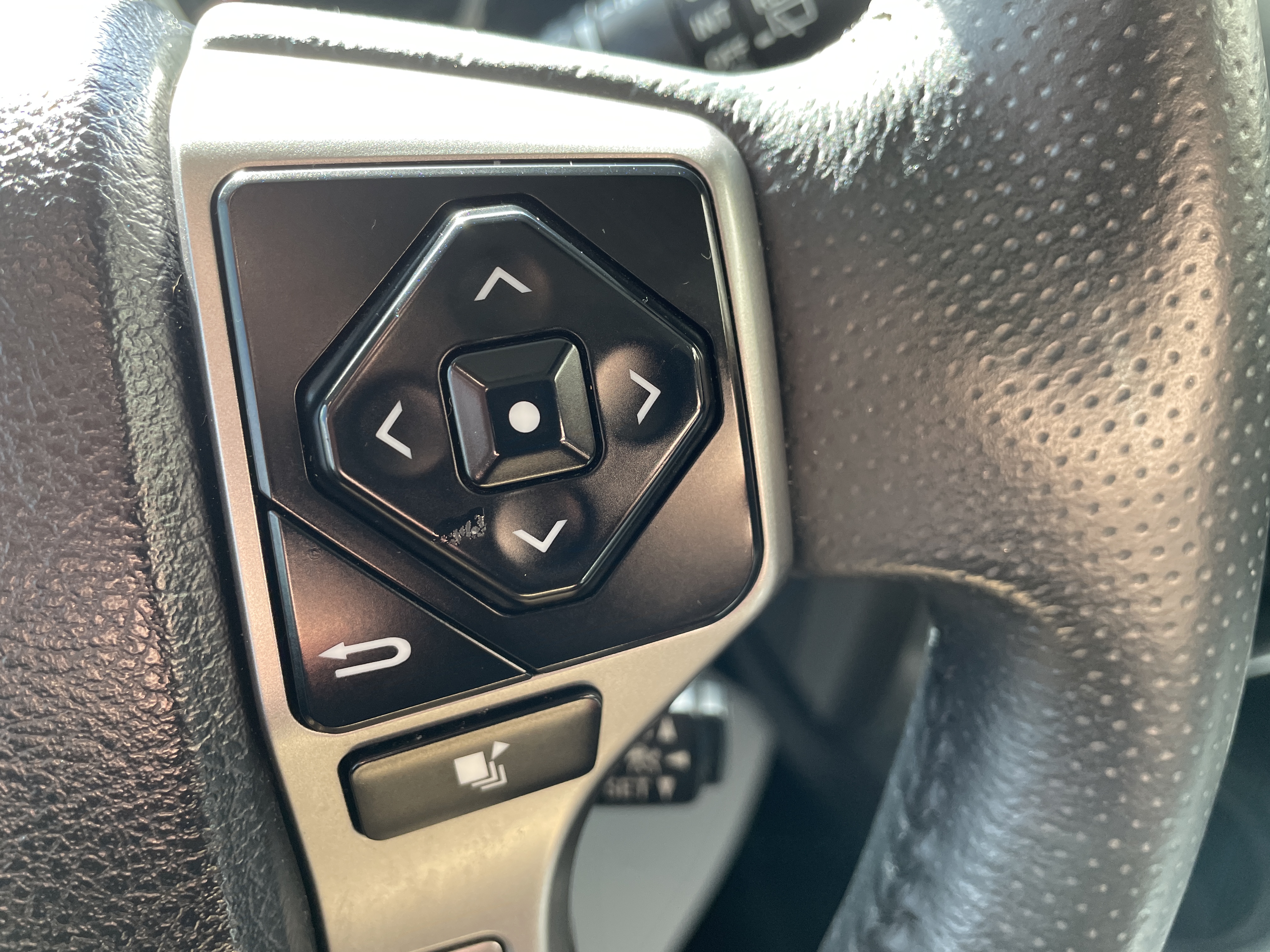 2023 Toyota 4Runner photo 18 of 25