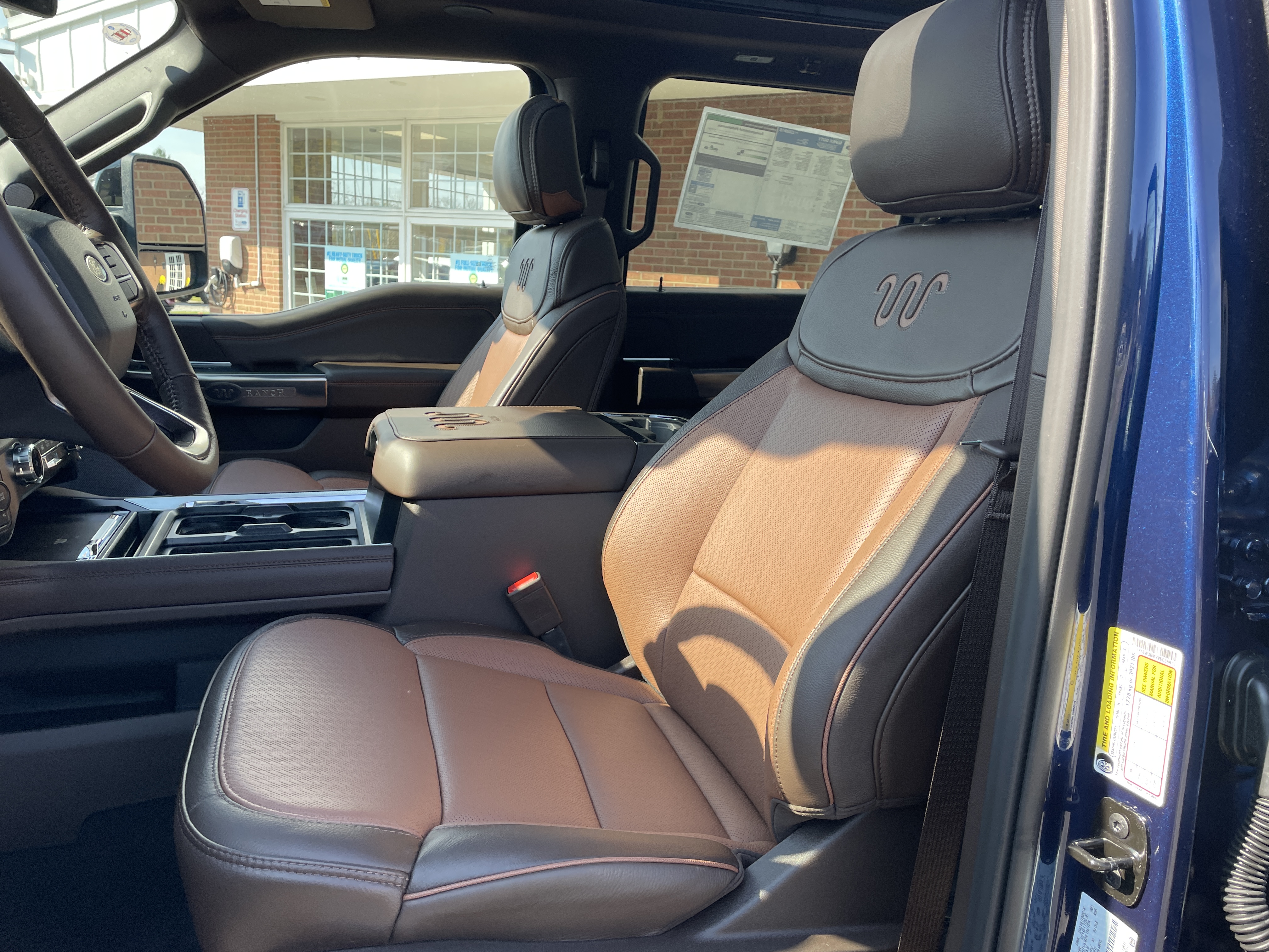 2027 Ford F-350 Pickup photo 12 of 38
