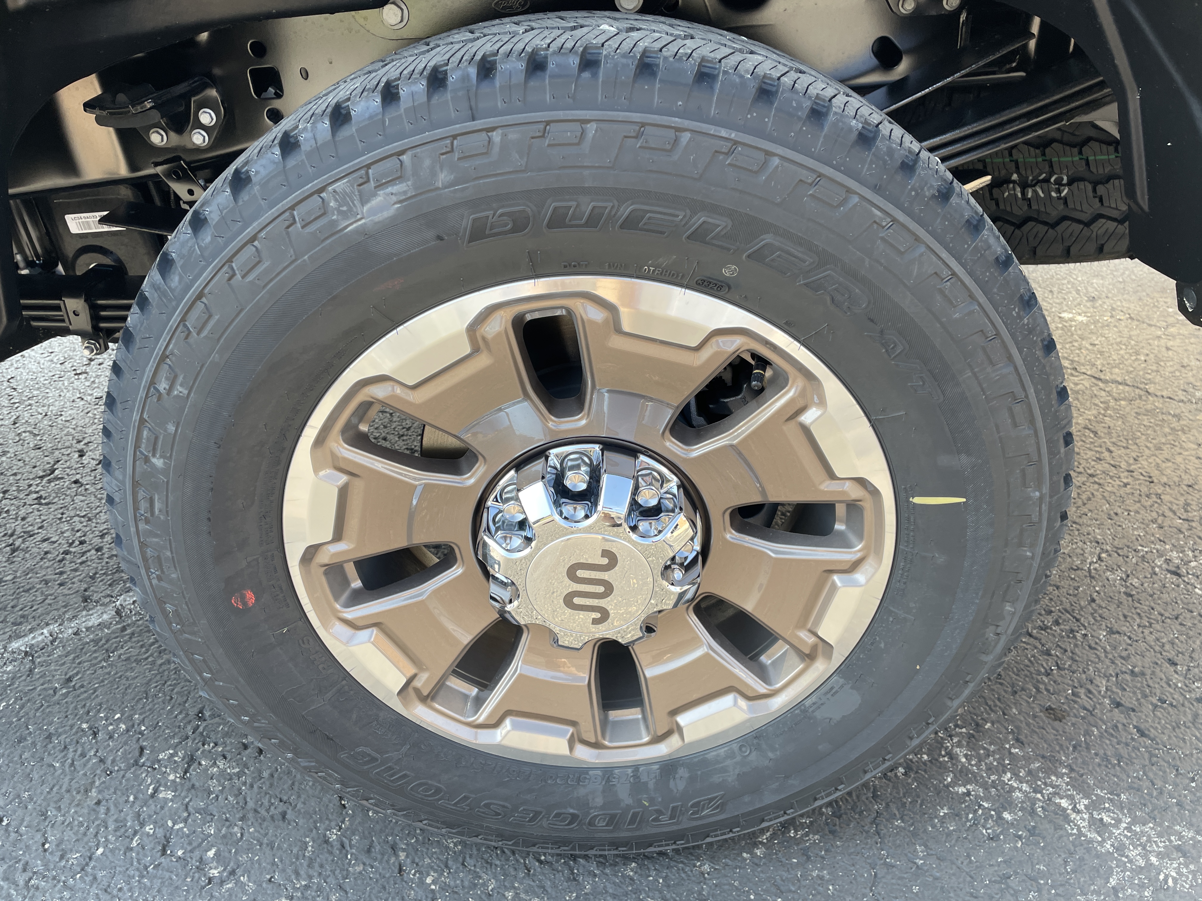 2027 Ford F-350 Pickup photo 10 of 38