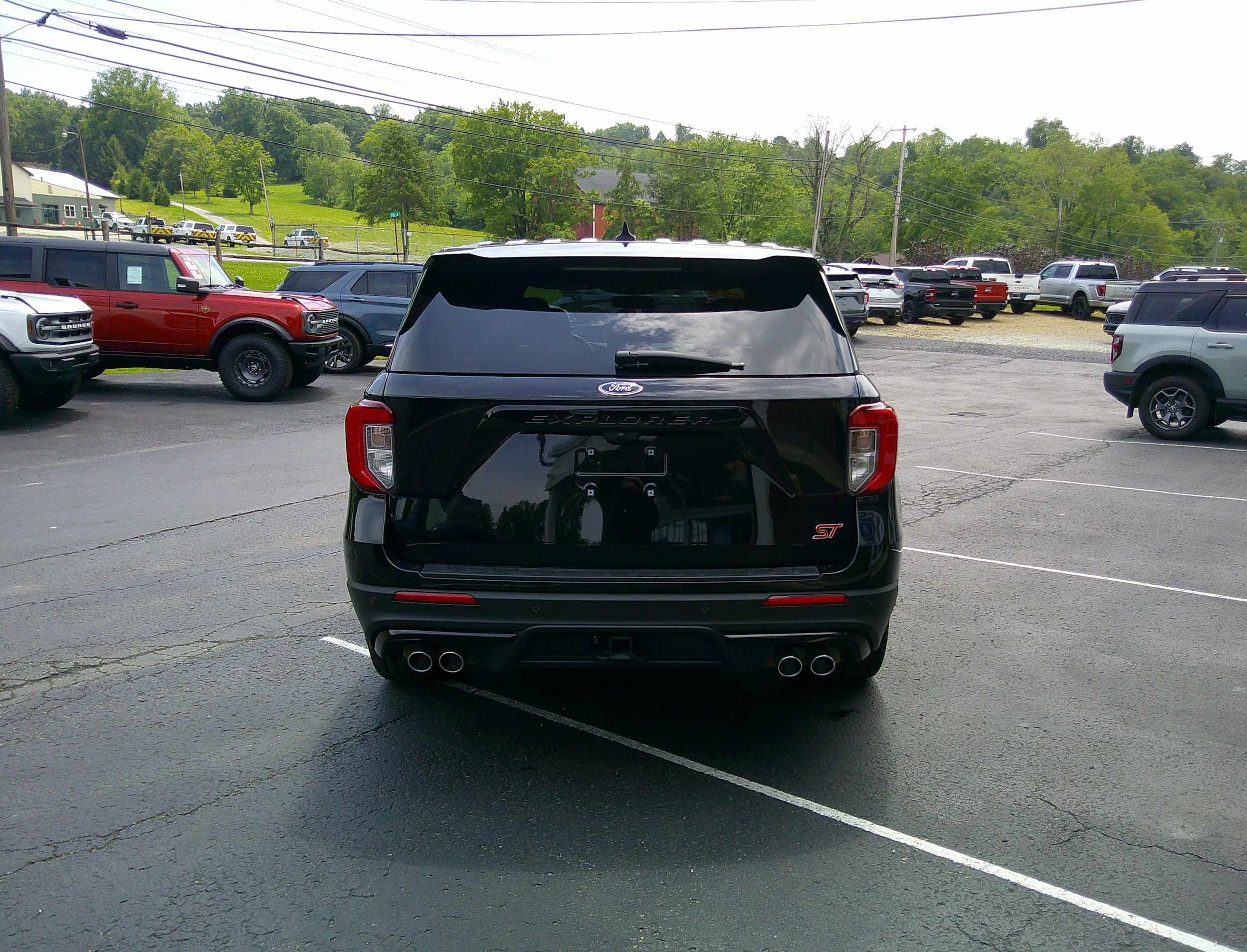 2022 Ford Explorer ST - Photo 7