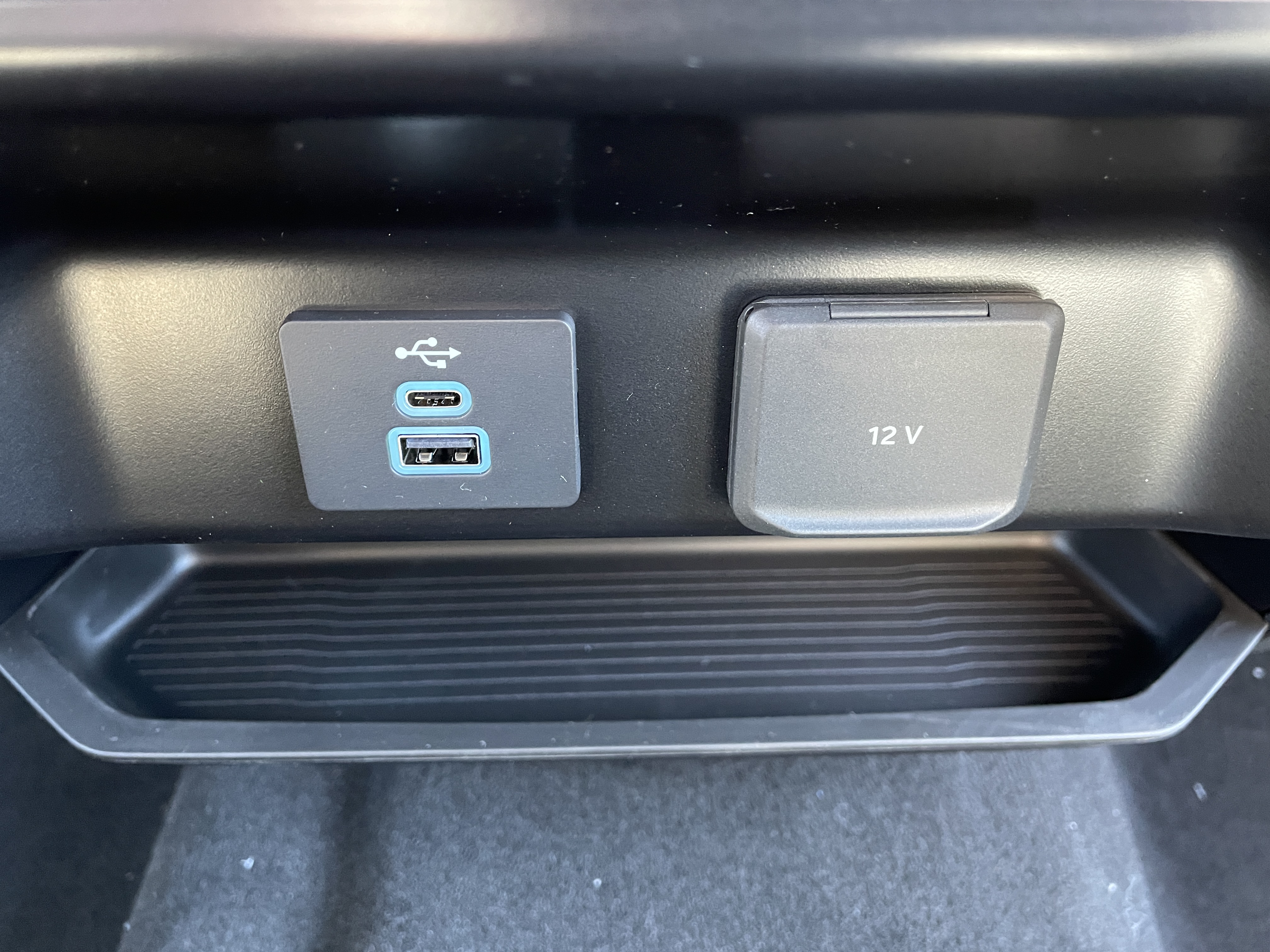 2027 Ford F-250 Pickup photo 26 of 33