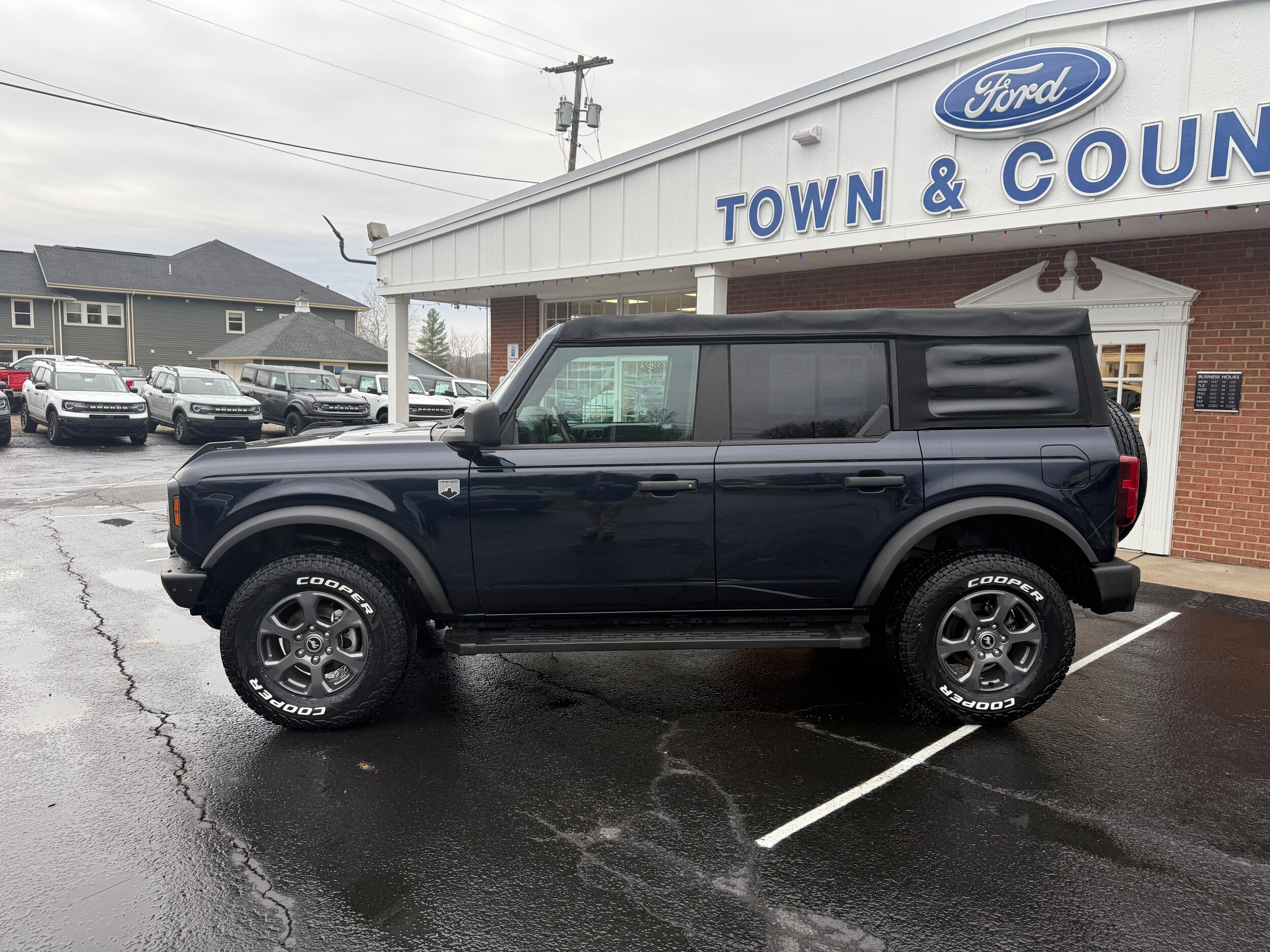 2021 Ford Bronco Big Bend photo 3