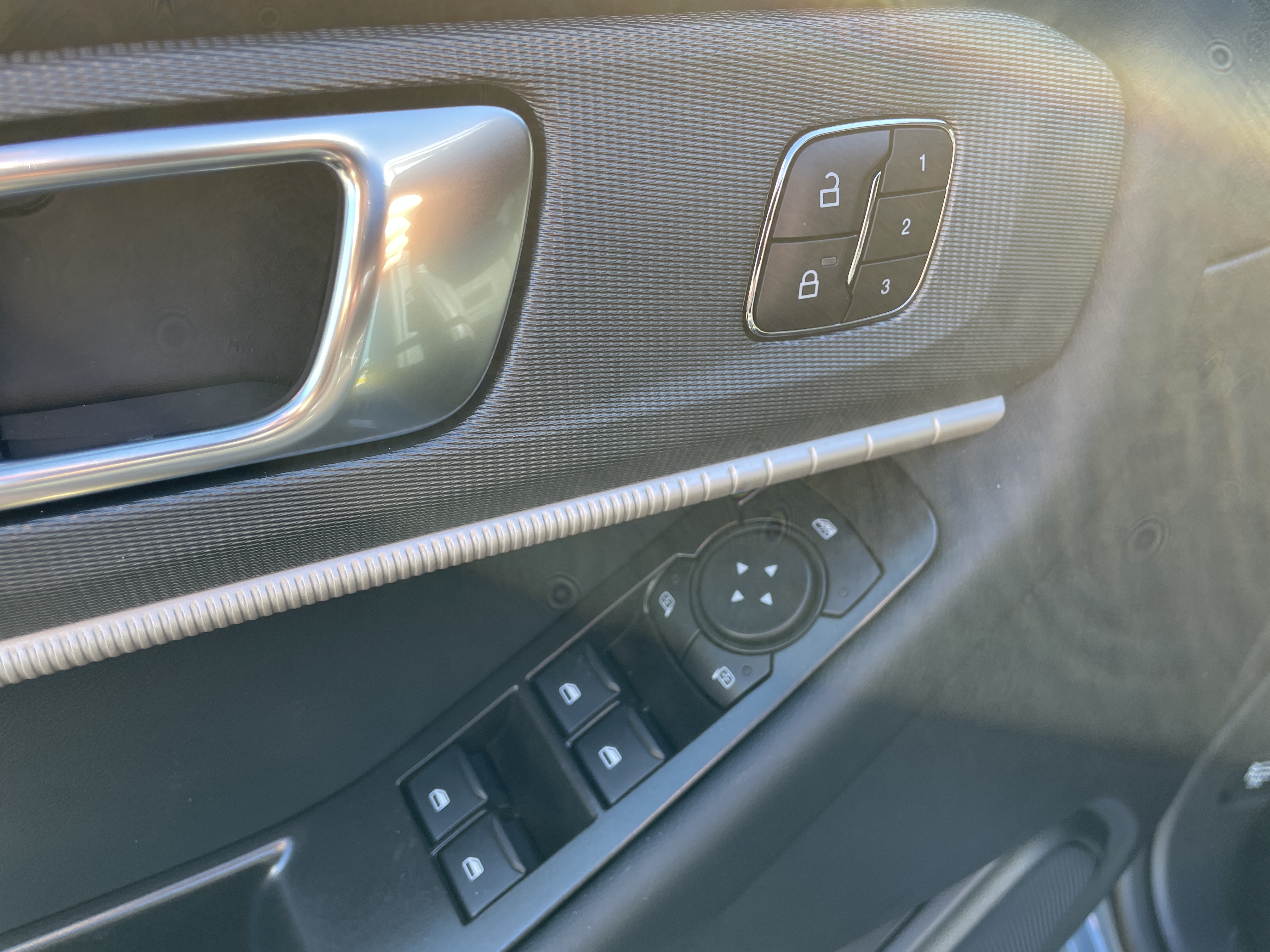 2027 Ford Explorer photo 16 of 35