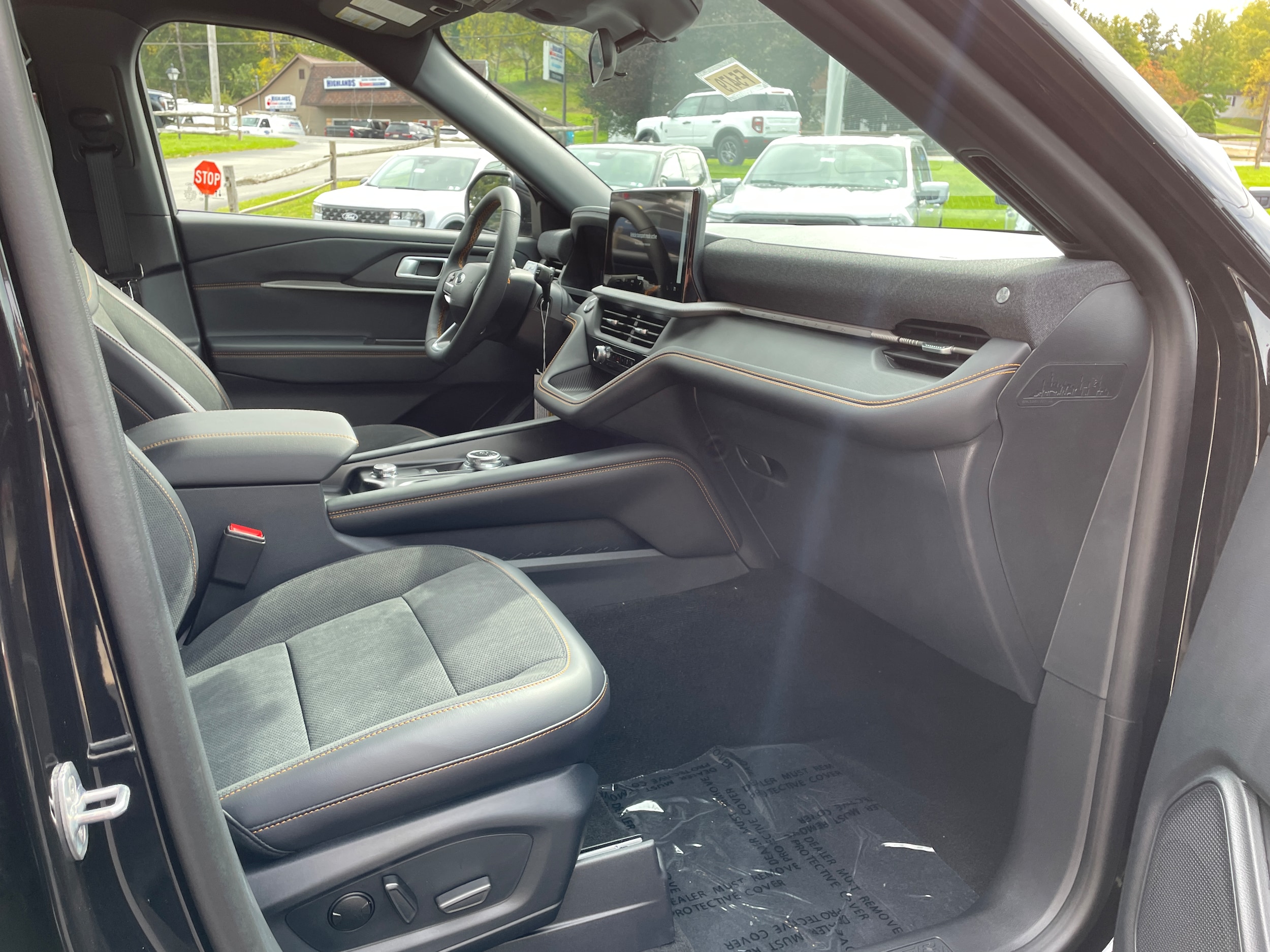 2027 Ford Explorer photo 34 of 53