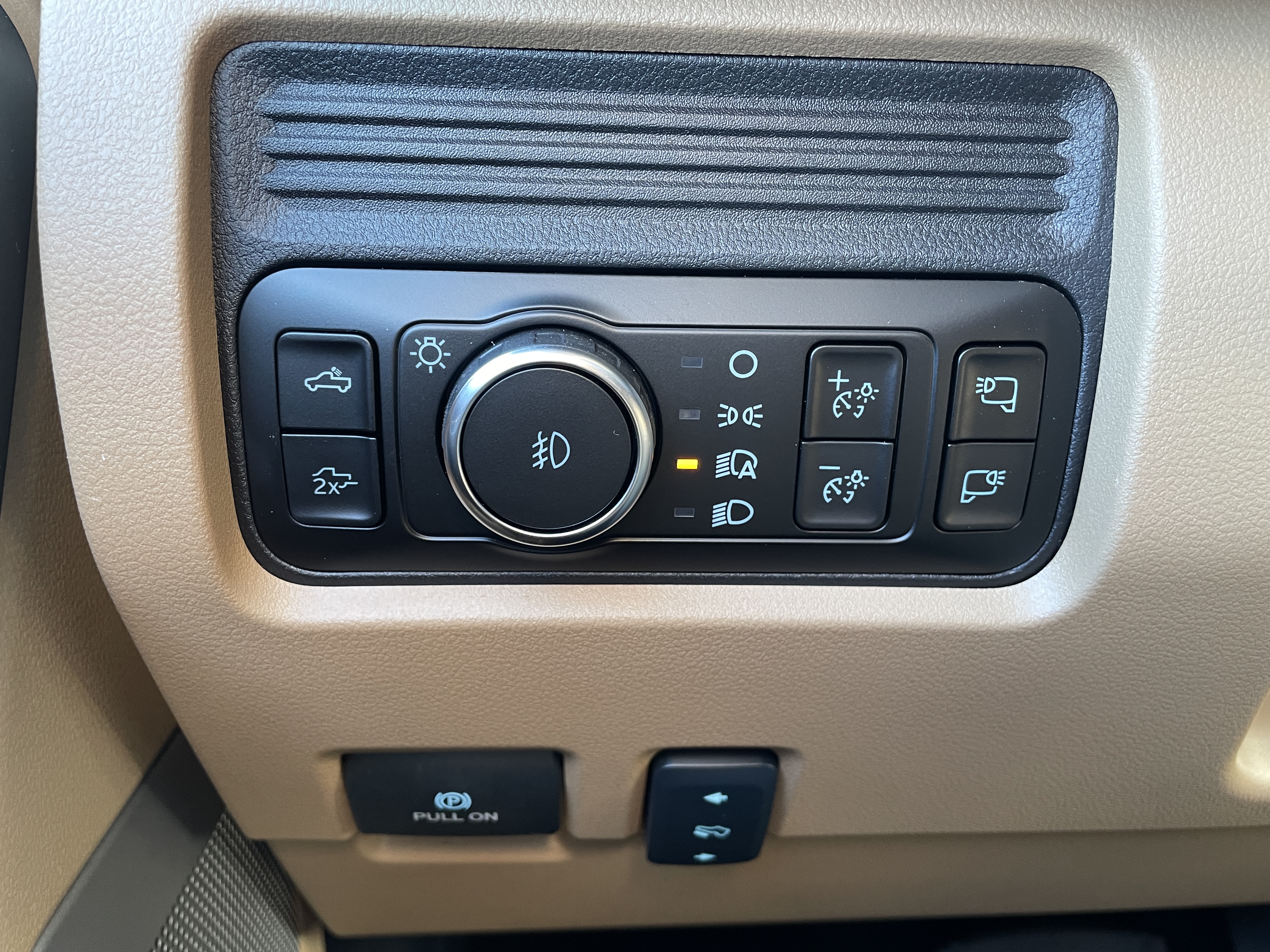 2027 Ford Super Duty photo 18 of 39