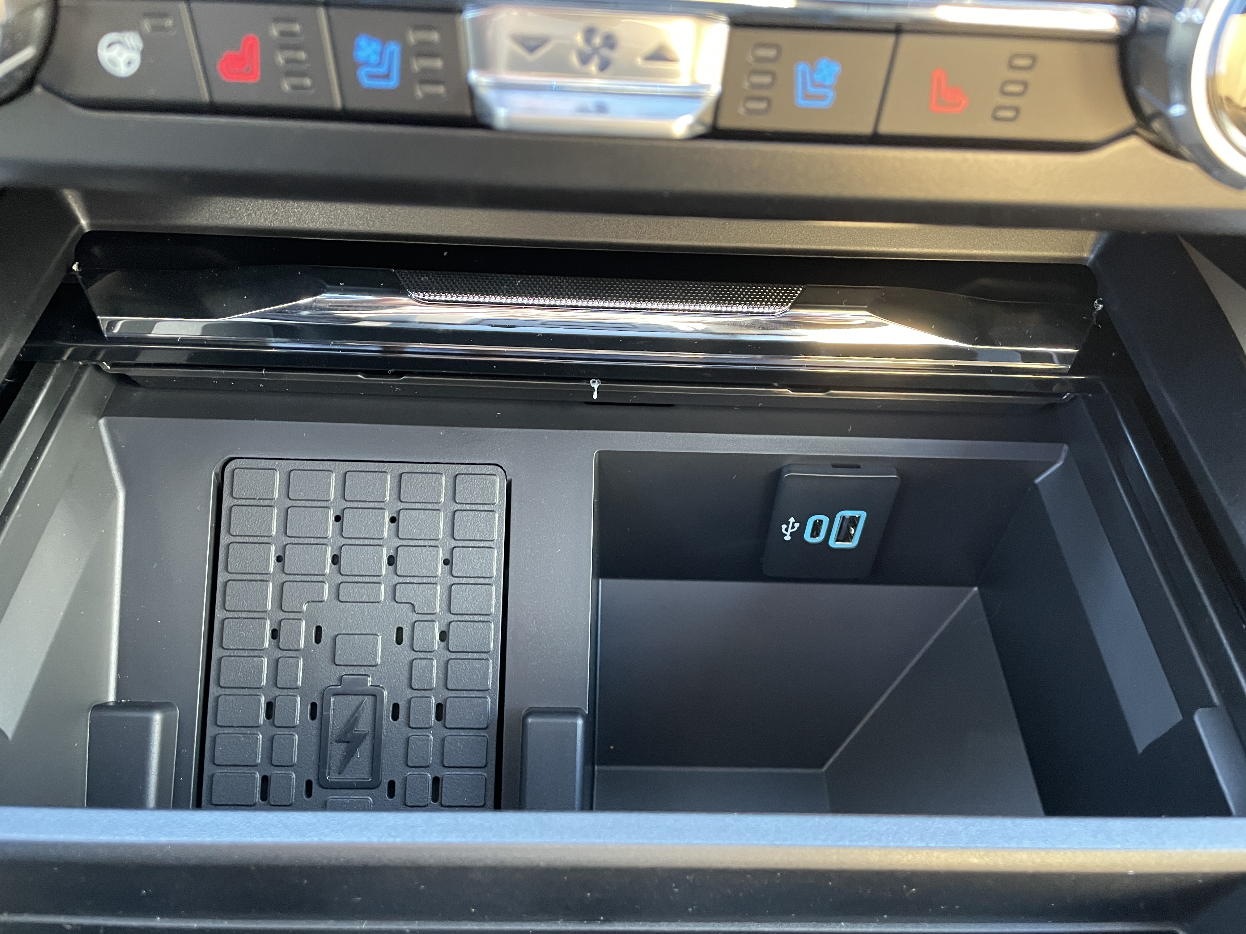 2027 Ford Super Duty photo 26 of 39