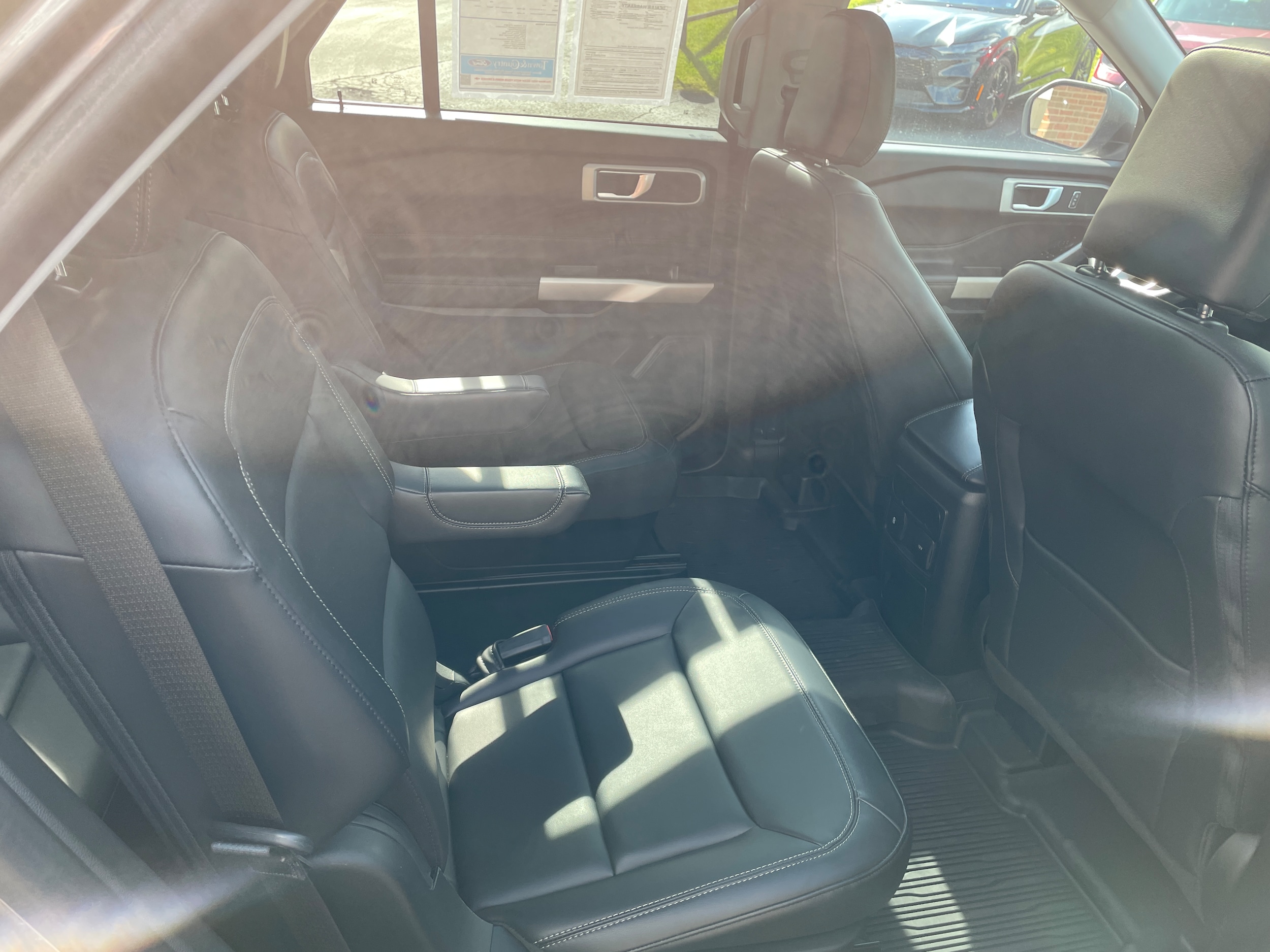 2022 Ford Explorer XLT - 11