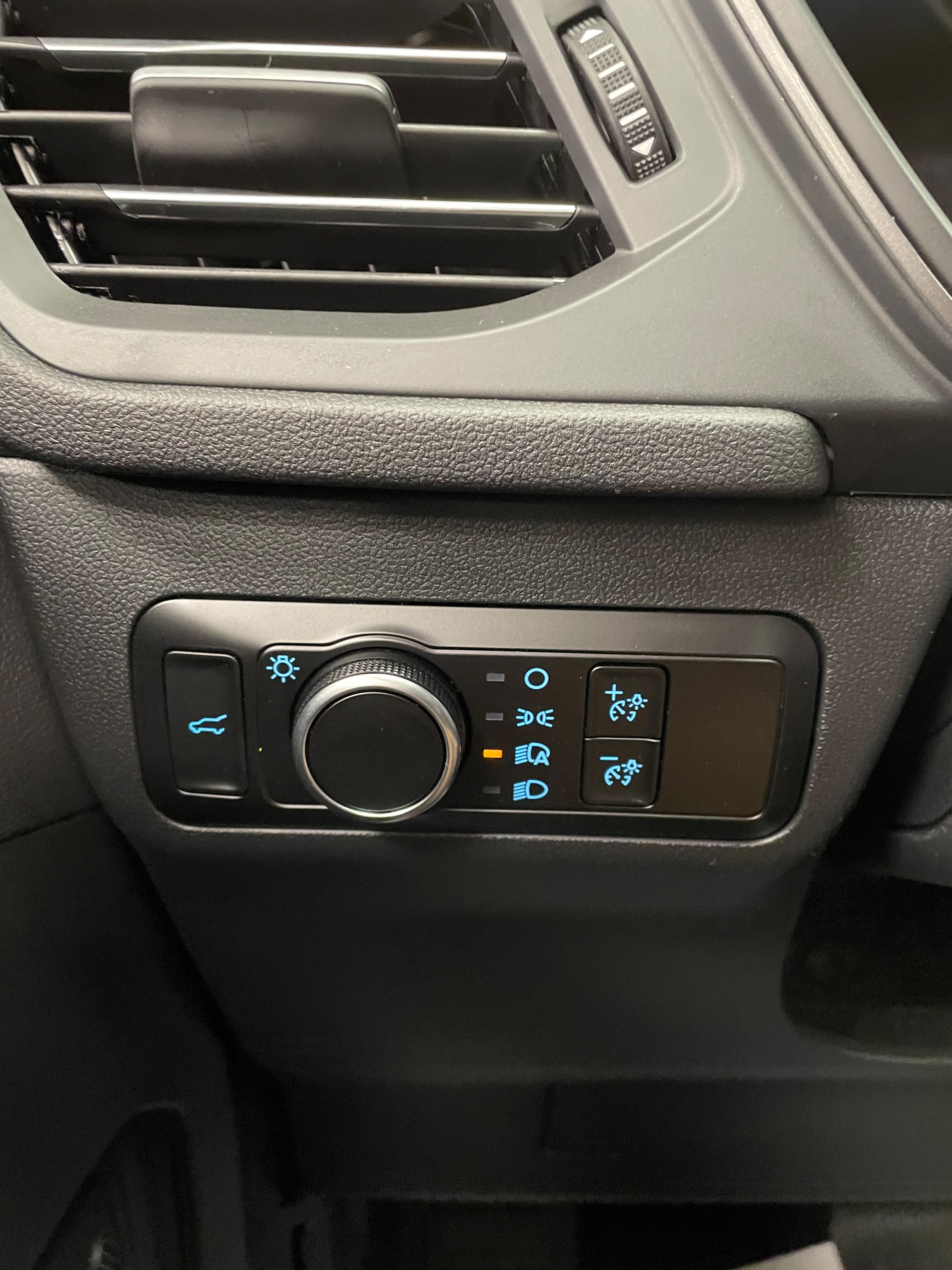 2026 Ford Escape Active Oxford White at Town & Country Ford