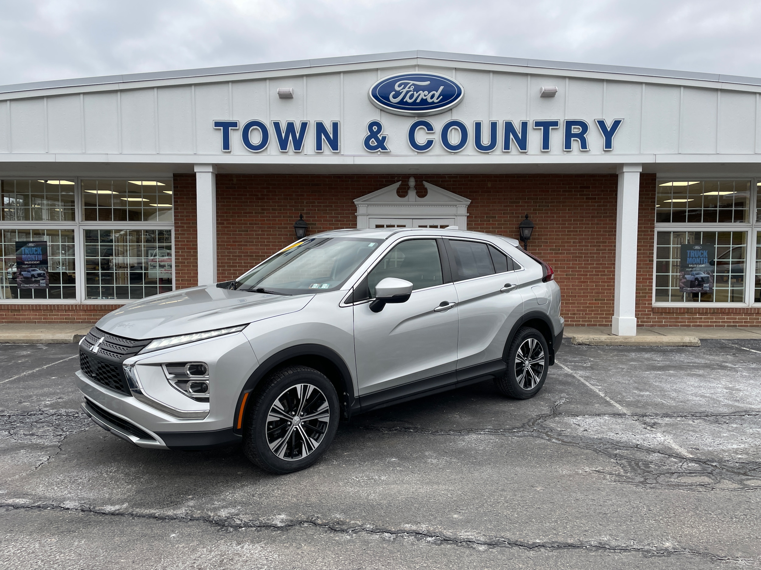 2022 Mitsubishi Eclipse Cross SE