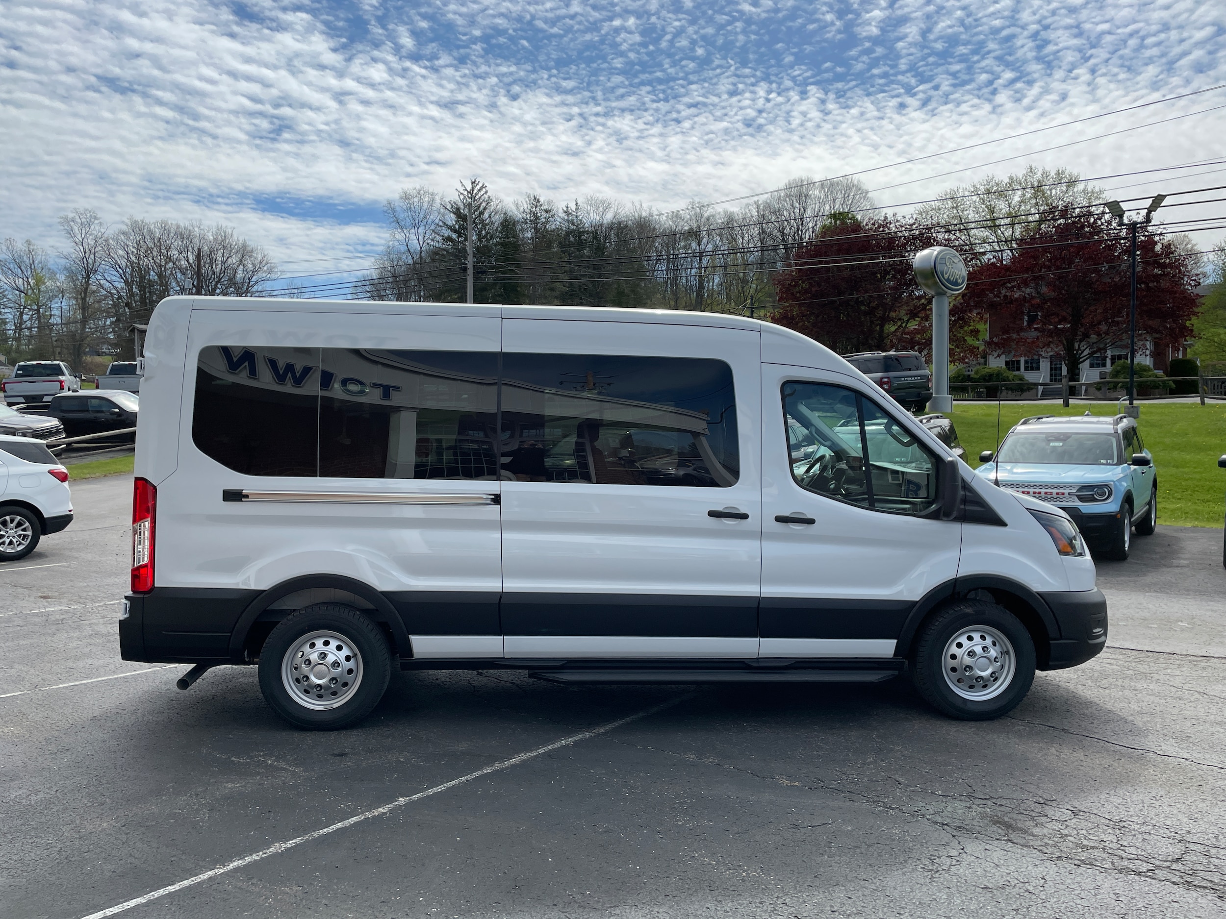 2026 Ford Transit Passenger 350 Medium Roof All Wheel Drive - 10