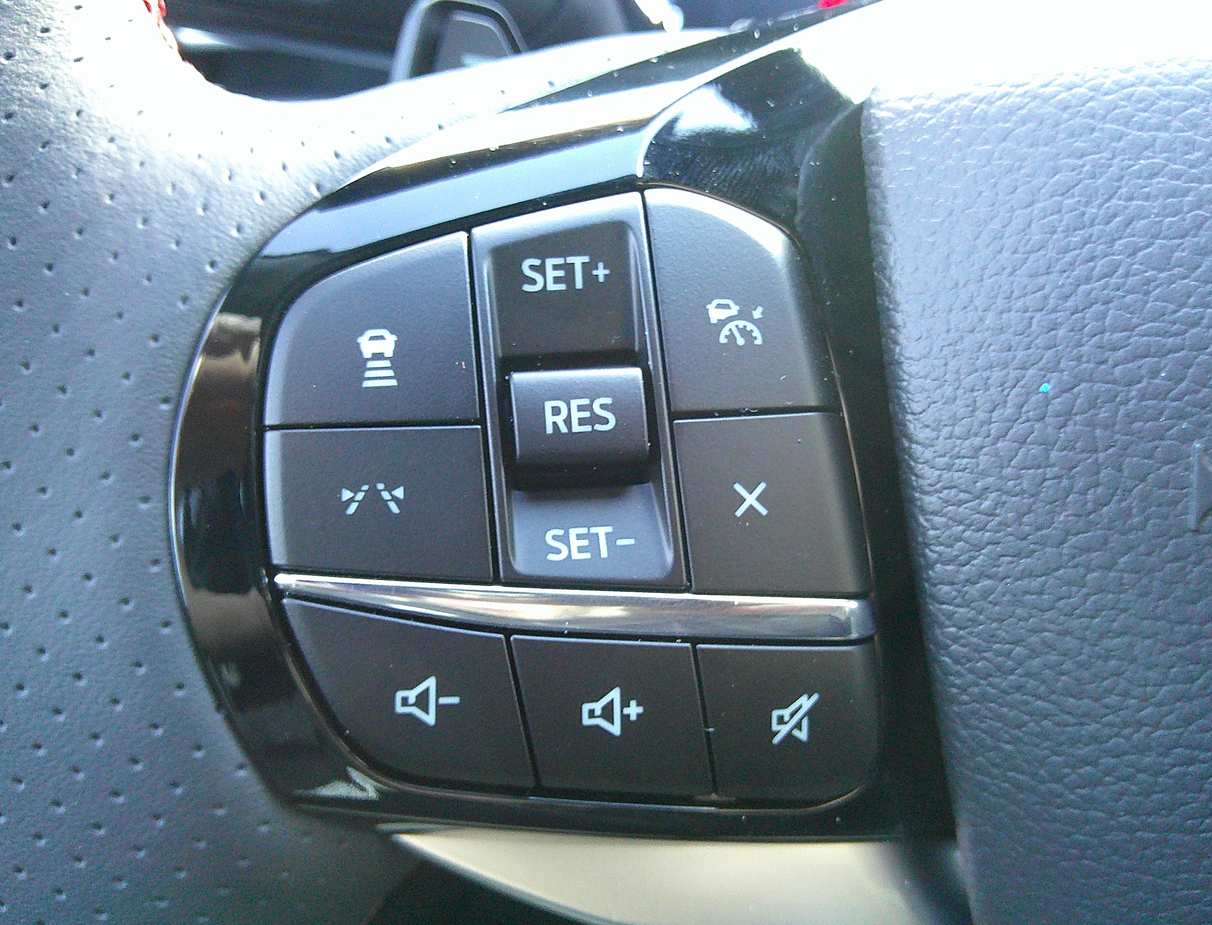 2026 Ford Explorer ST Star White Metallic Tri-Coat at Town & Country Ford