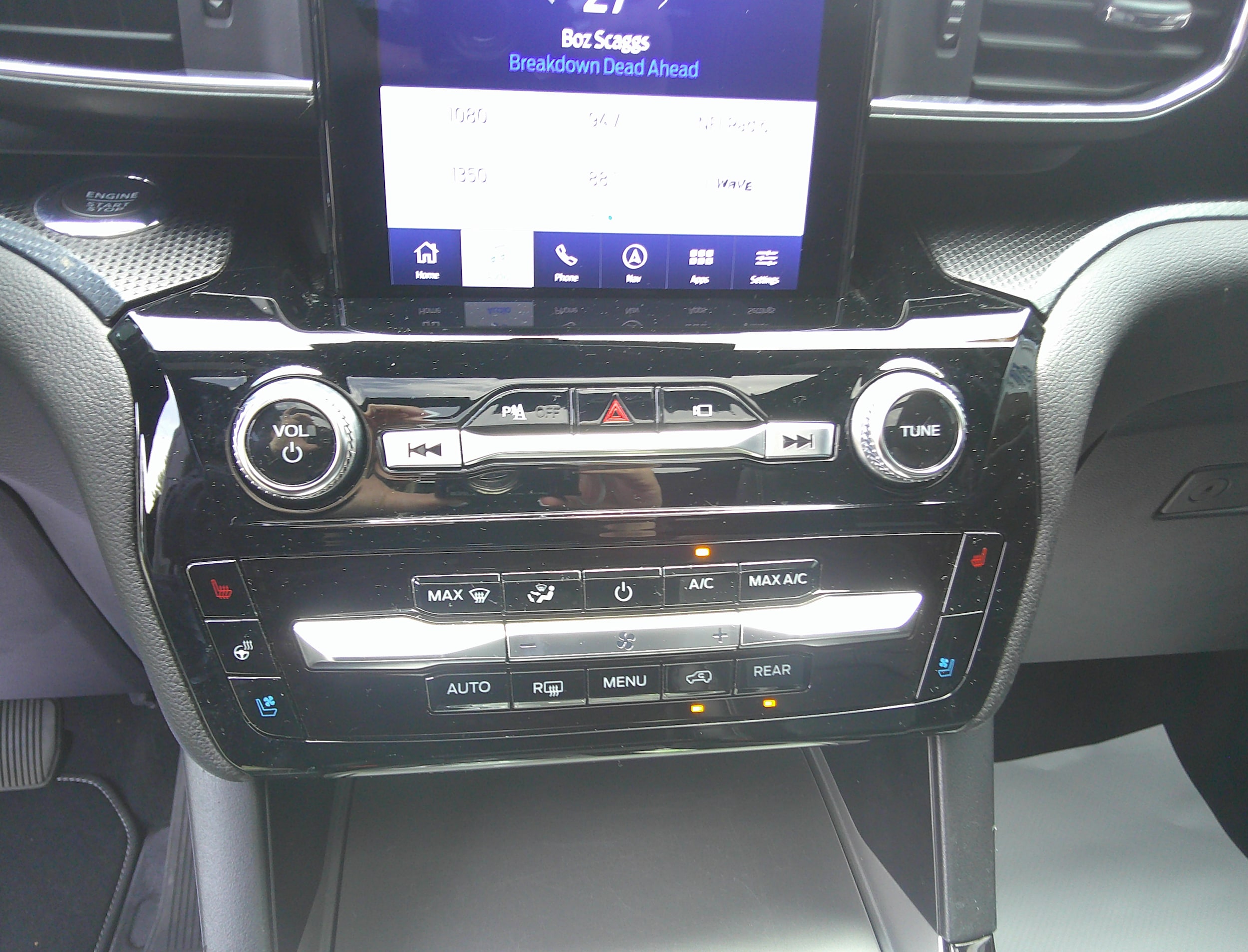 2022 Ford Explorer ST - Photo 17