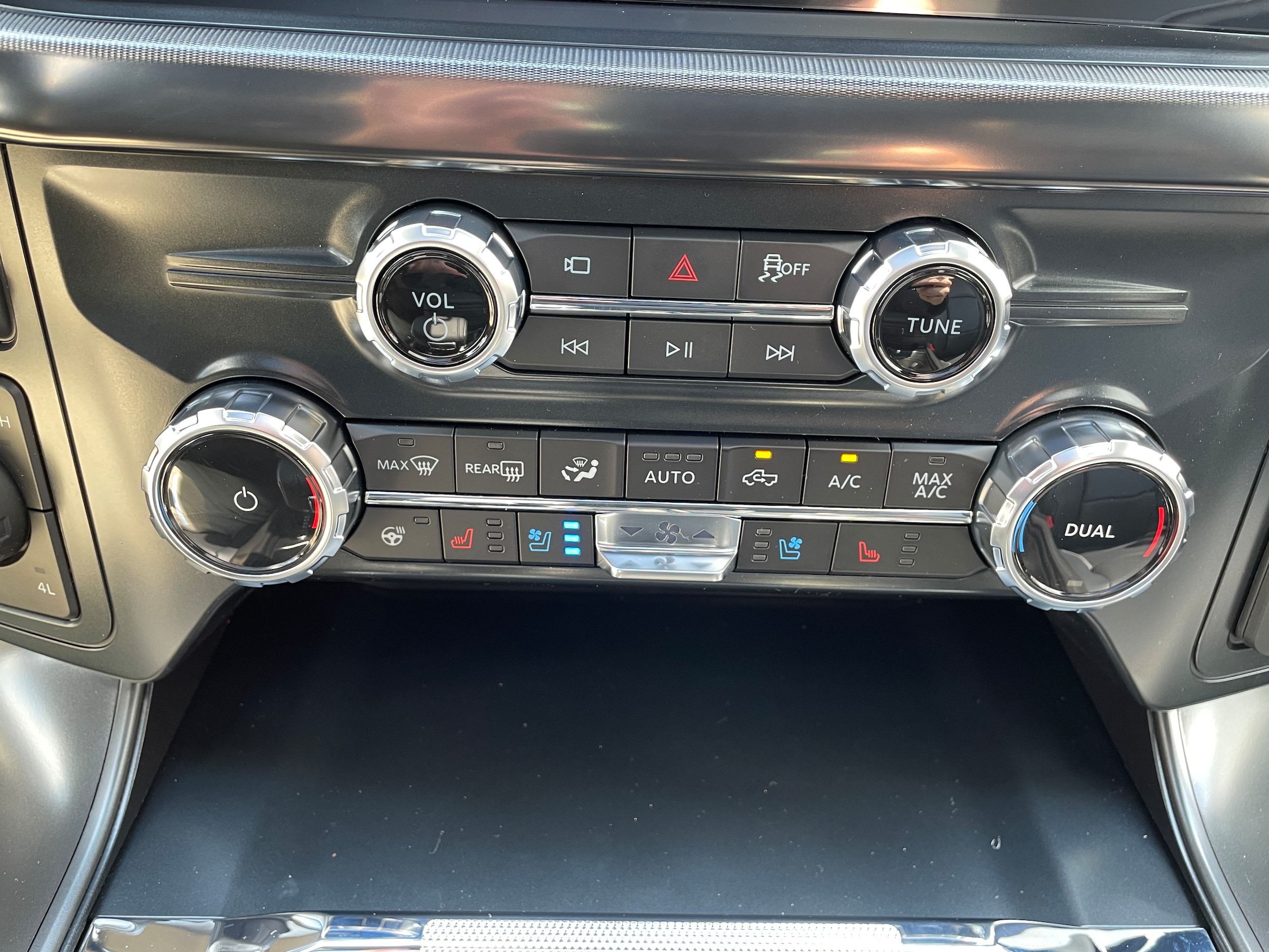 2026 Ford F-150 Lariat&reg; Iconic Silver Metallic at Washington Ford