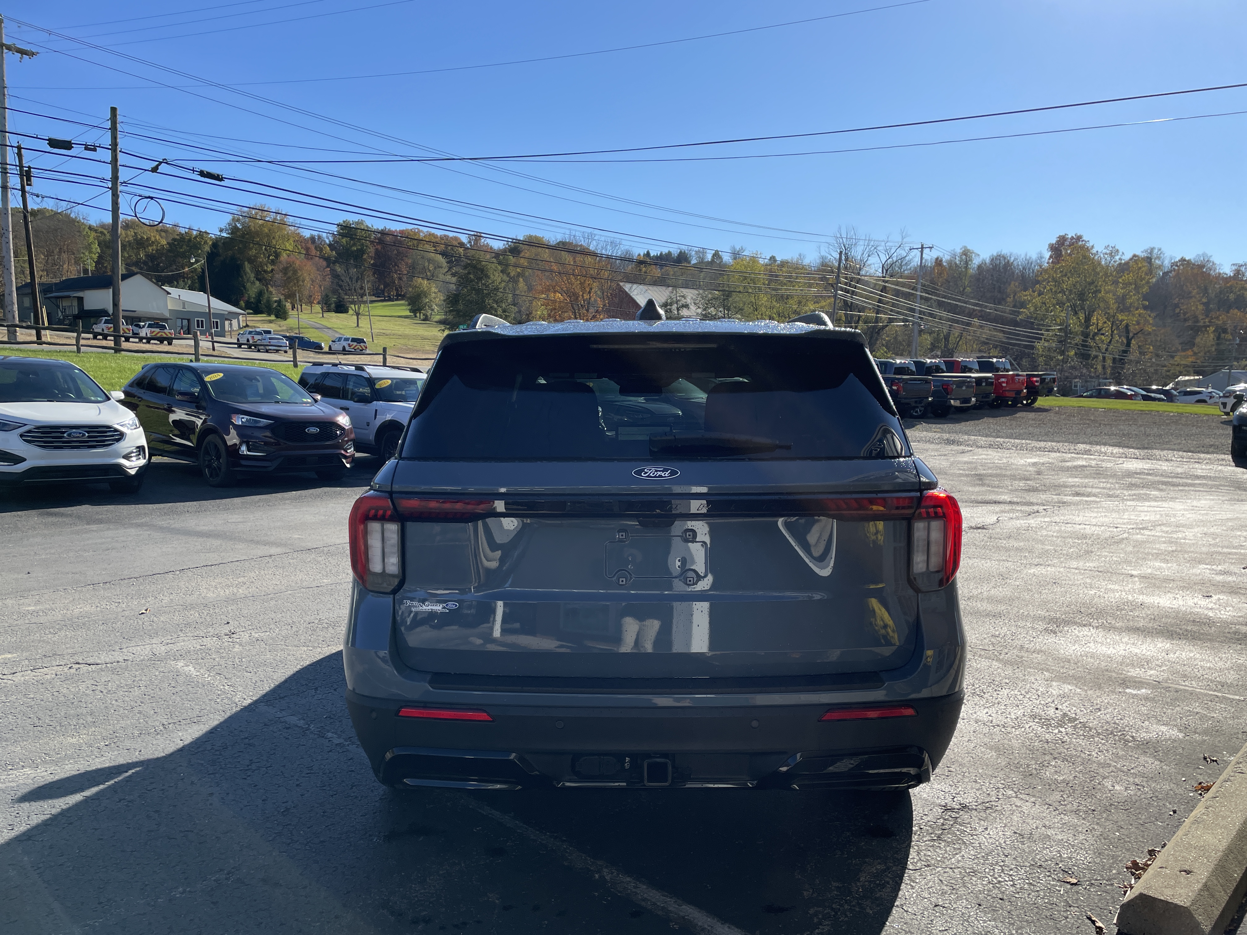 2027 Ford Explorer photo 6 of 35