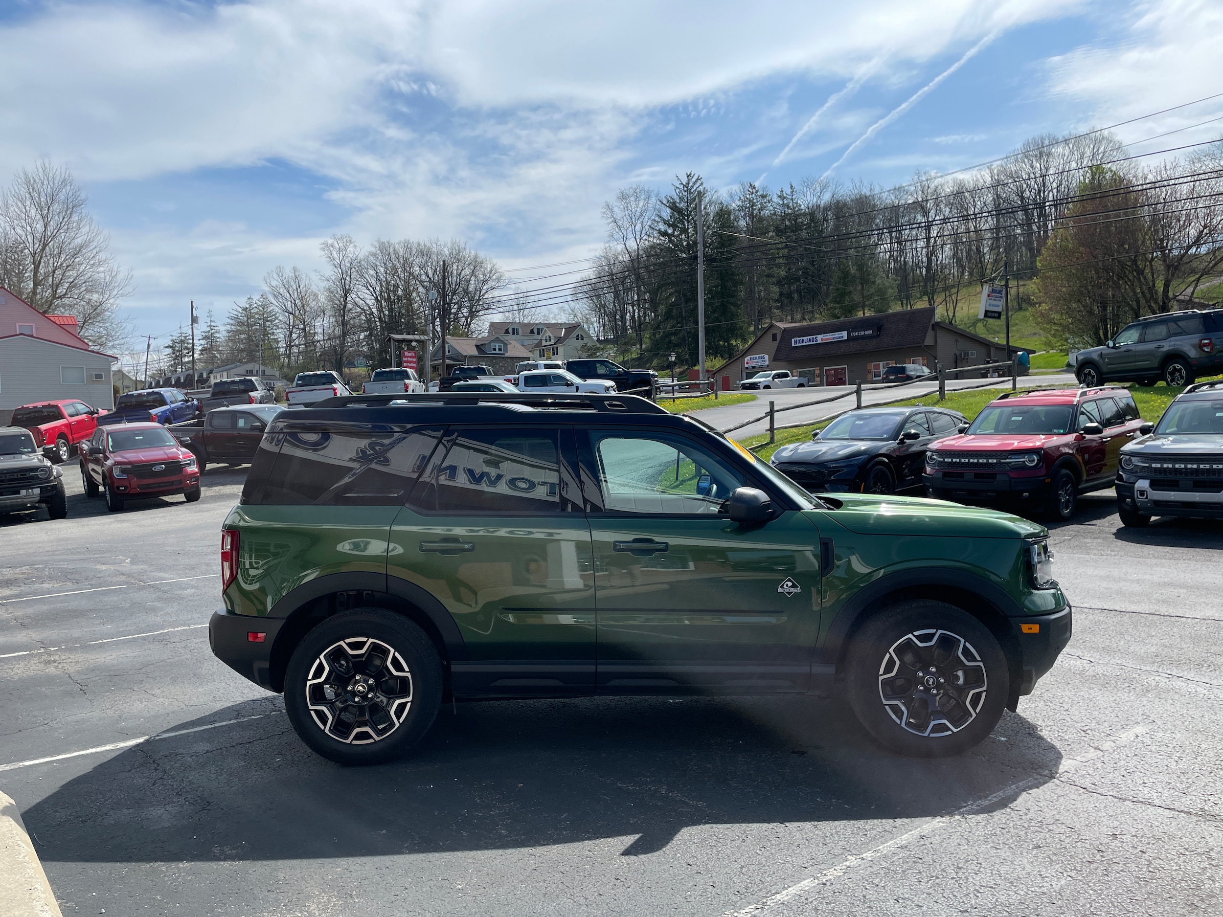 2025 Ford Bronco Sport Outer Banks 4X4 - 3