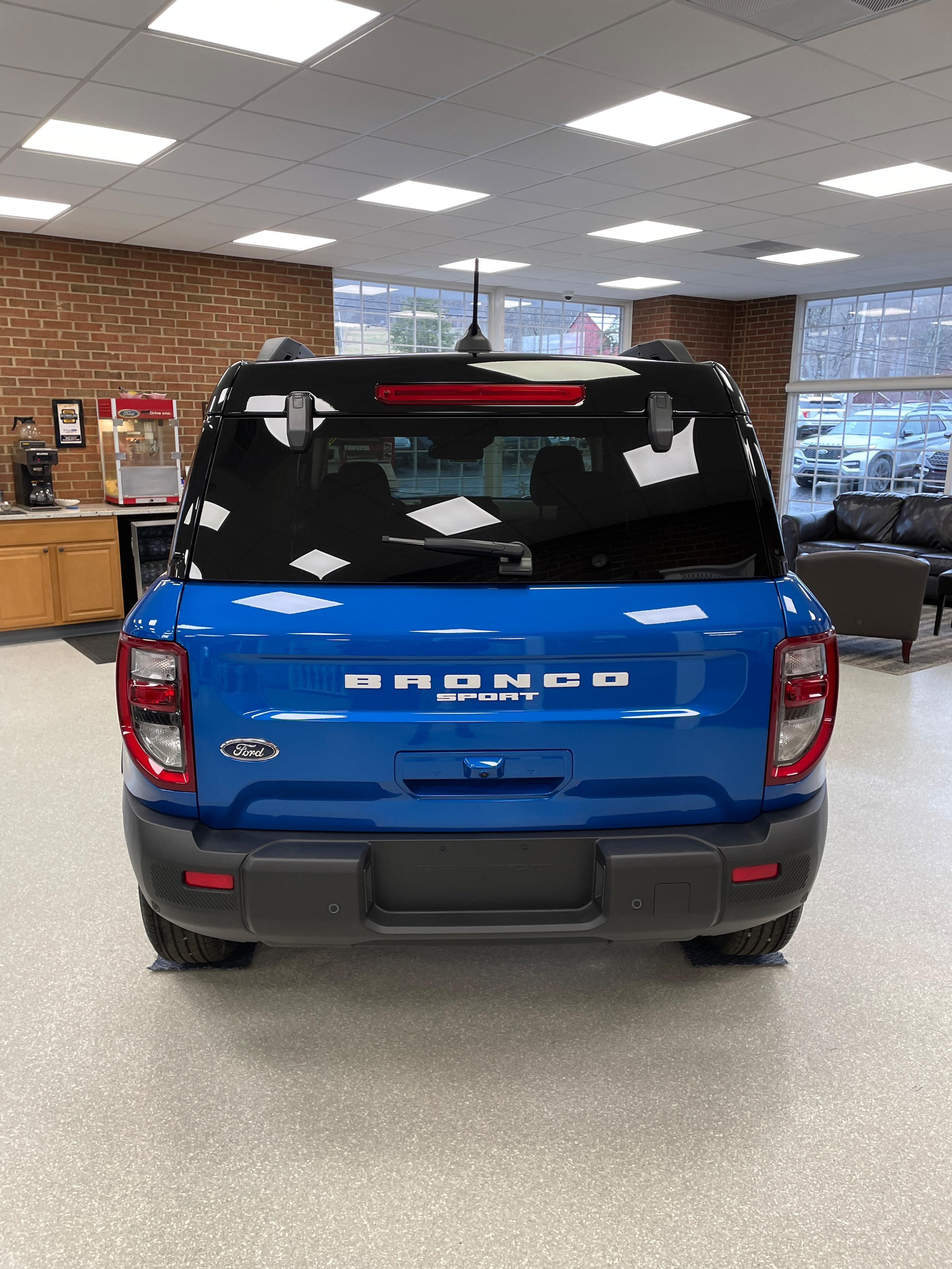 2025 Ford Bronco Sport Outer Banks - 11