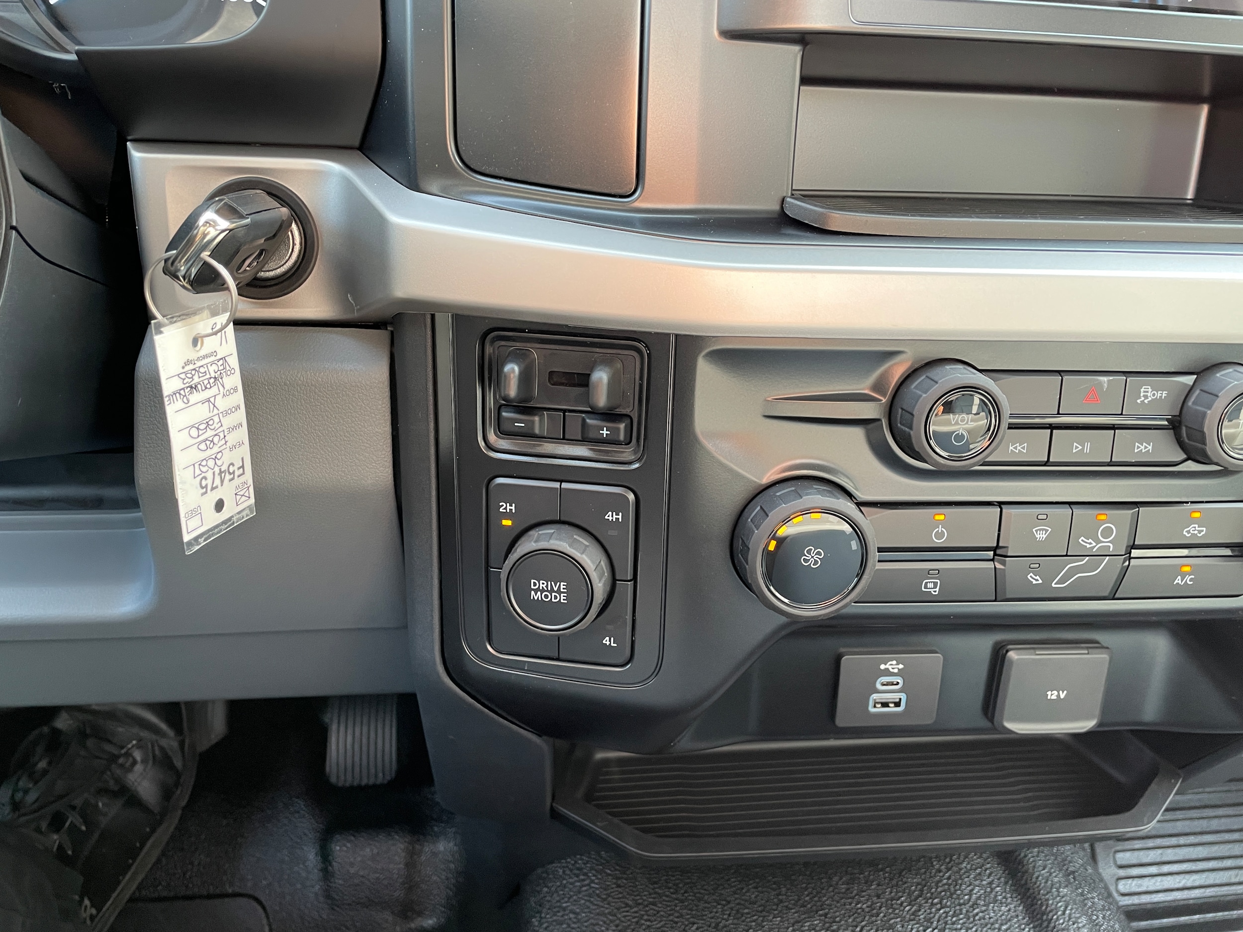 2027 Ford F-250 Pickup F-250&reg; XL Neptune Blue at Town & Country Ford