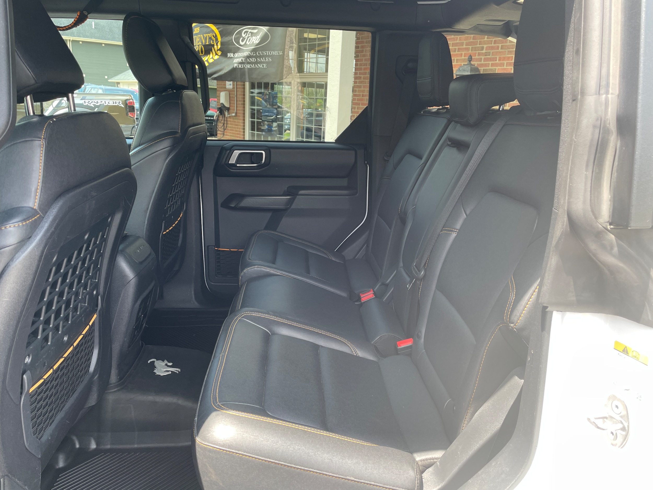 2024 Ford Bronco Badlands Oxford White at Town & Country Ford