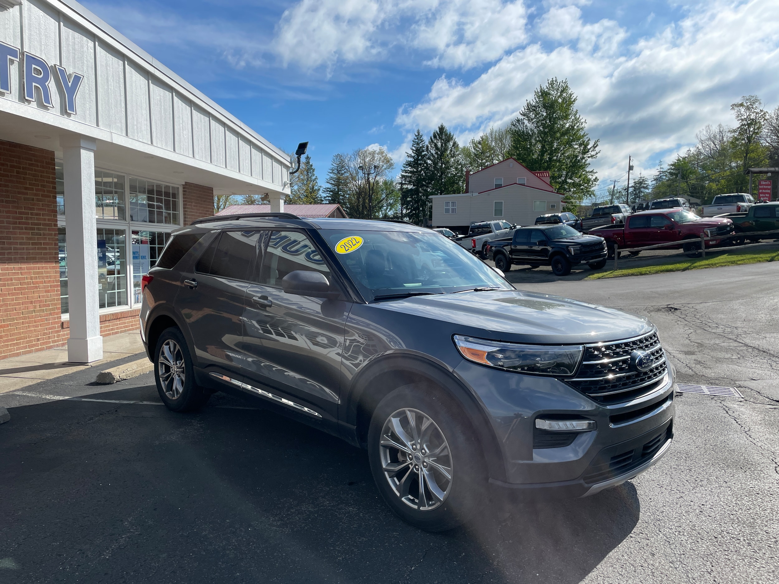 2022 Ford Explorer XLT - 2